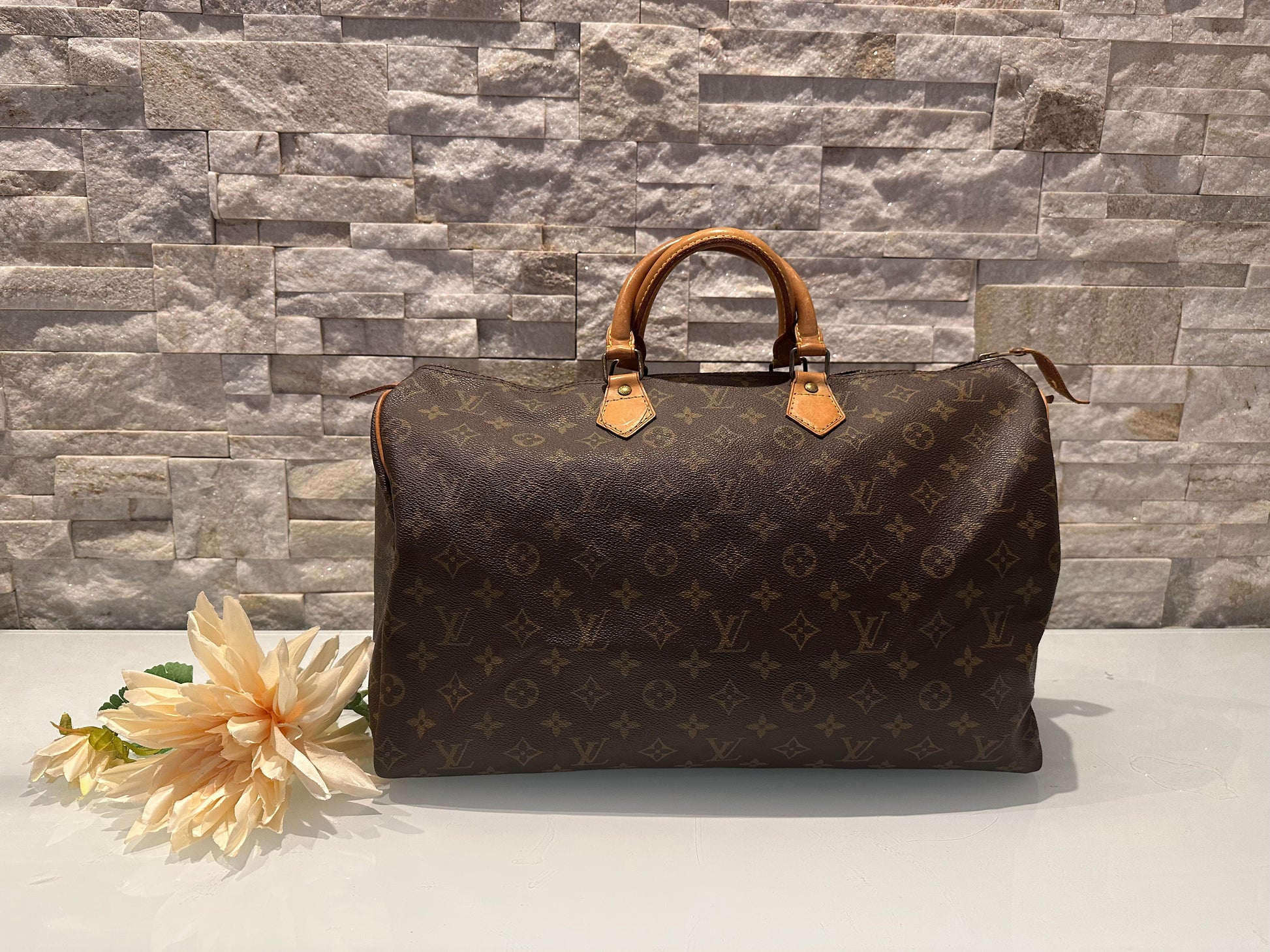 Louis Vuitton Speedy 40