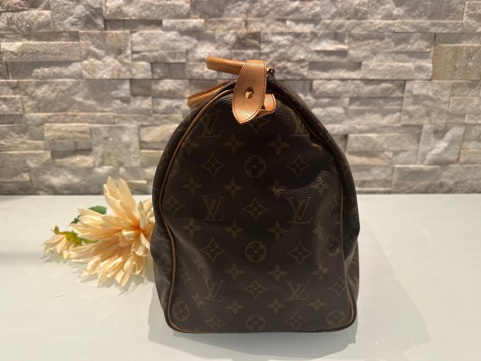 Louis Vuitton Speedy 40