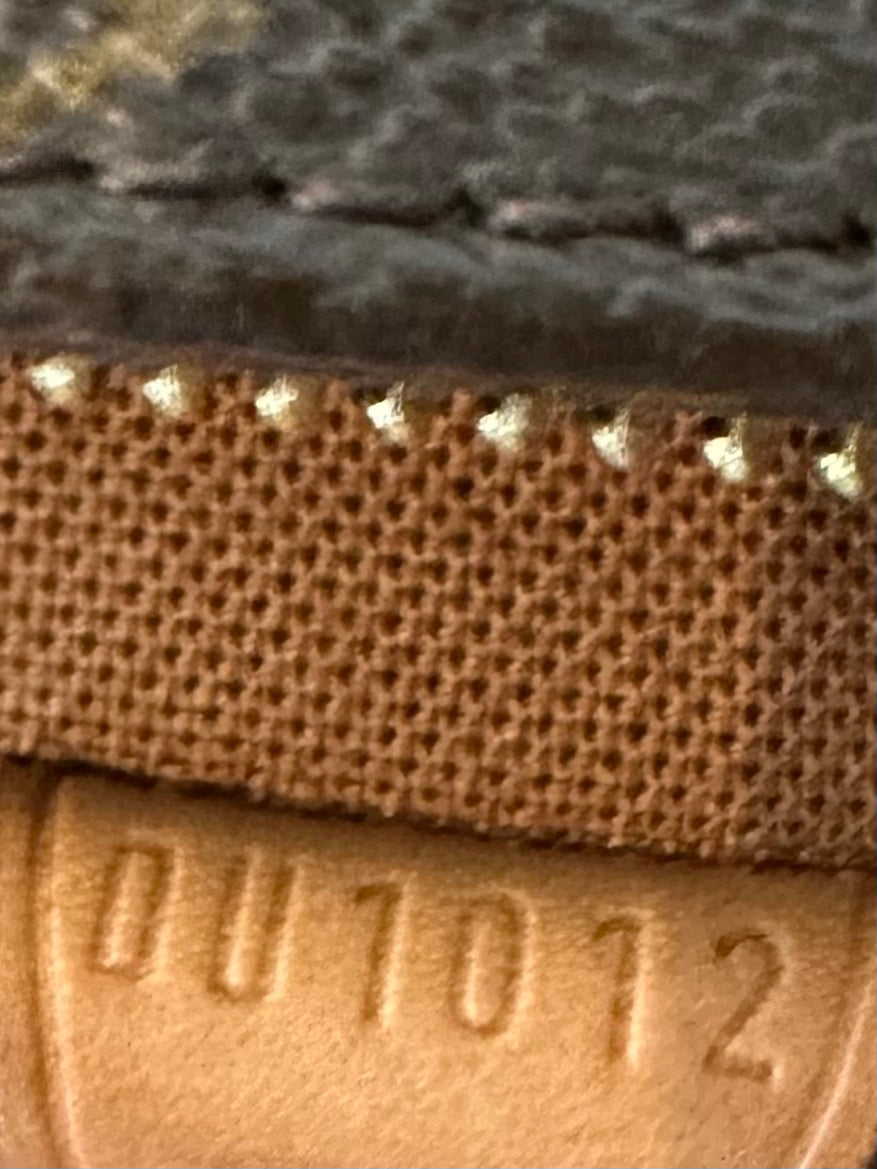 Louis Vuitton Piano Canvs Schultertasche