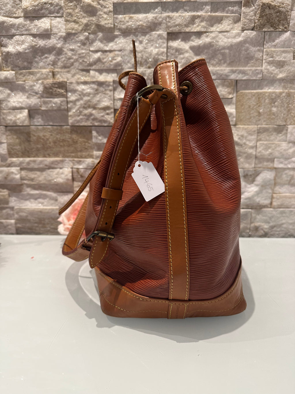 Louis Vuitton Grand Noe Epi
