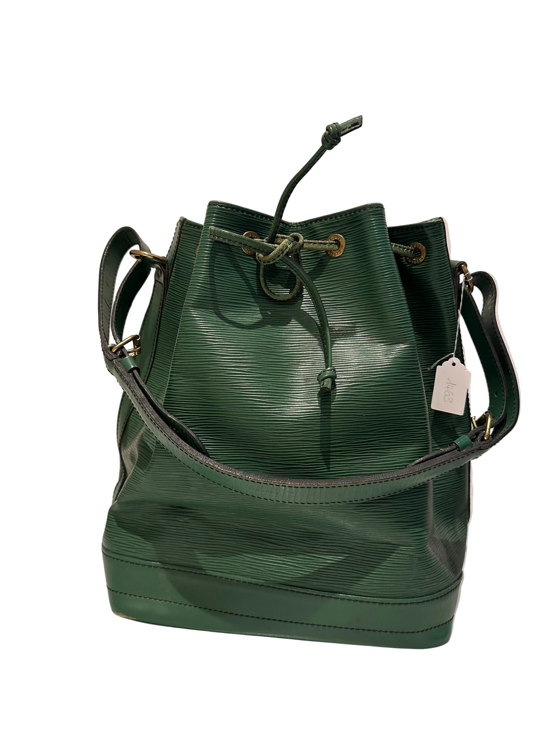 Louis Vuitton Grand Noe Epi