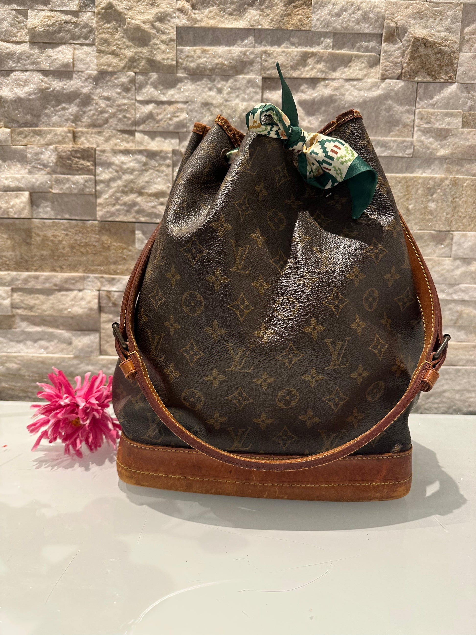 Louis Vuitton Grand Noe Canvas