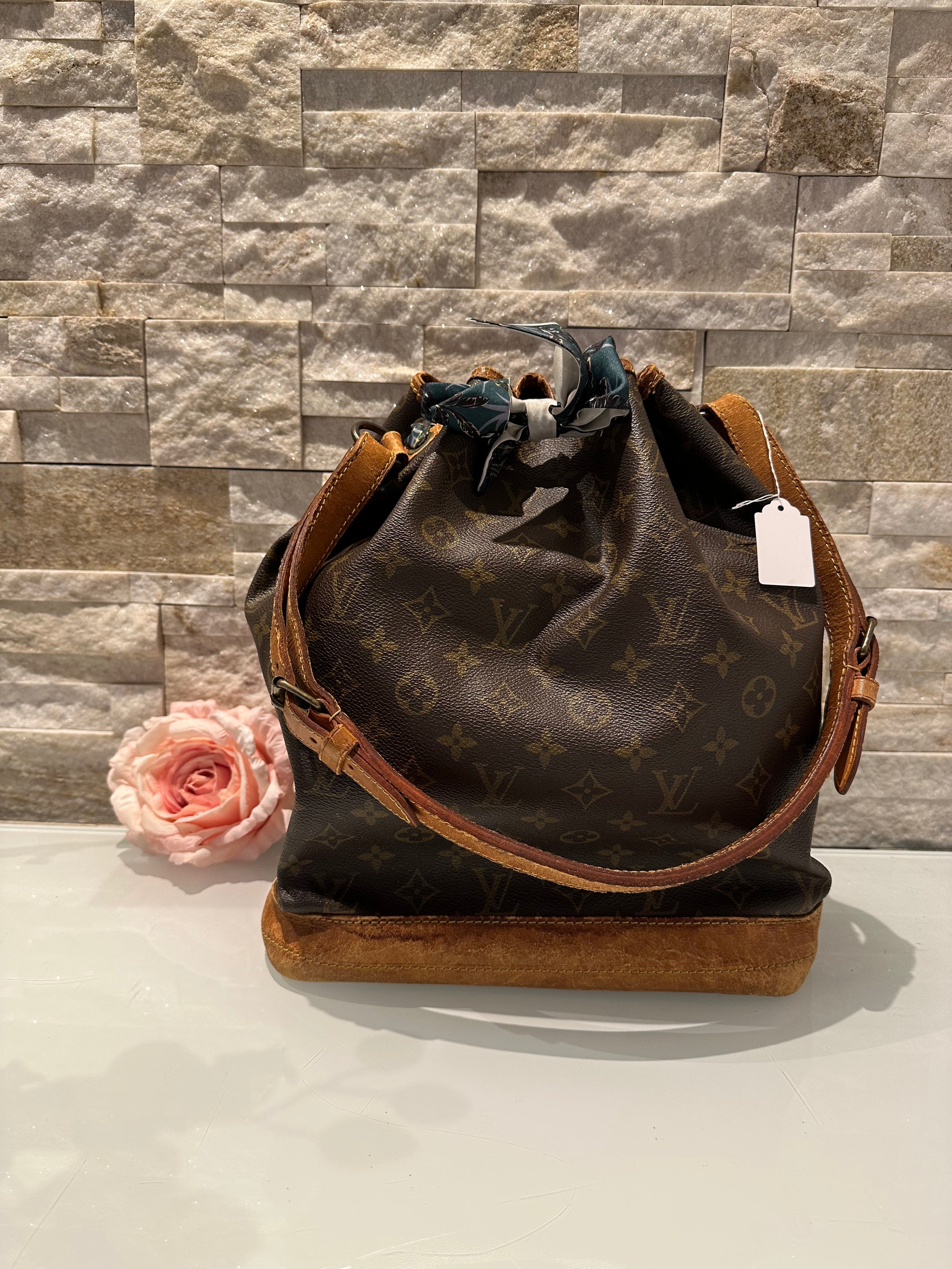 Louis Vuitton Grand Noe Canvas