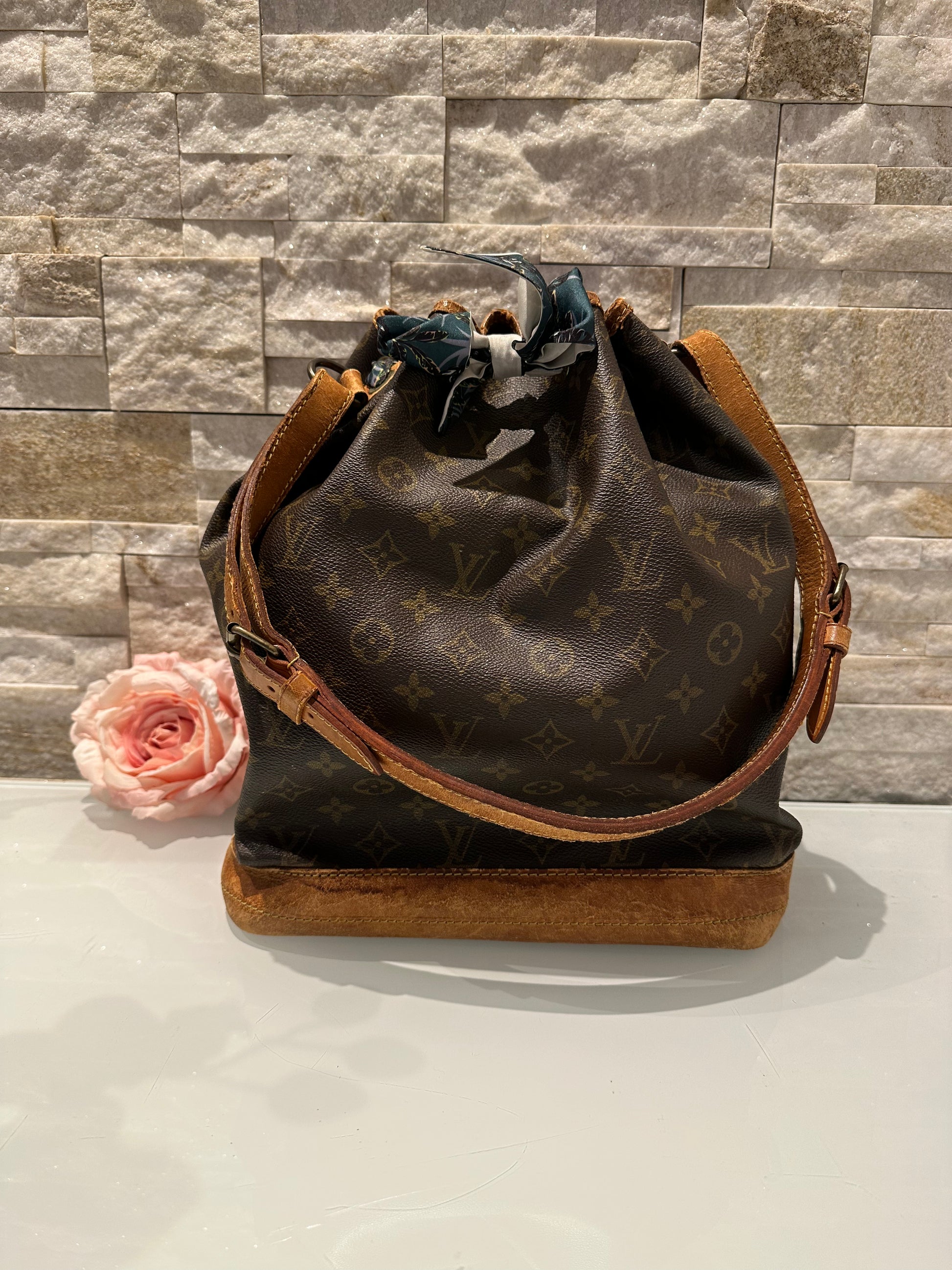 Louis Vuitton Grand Noe Canvas