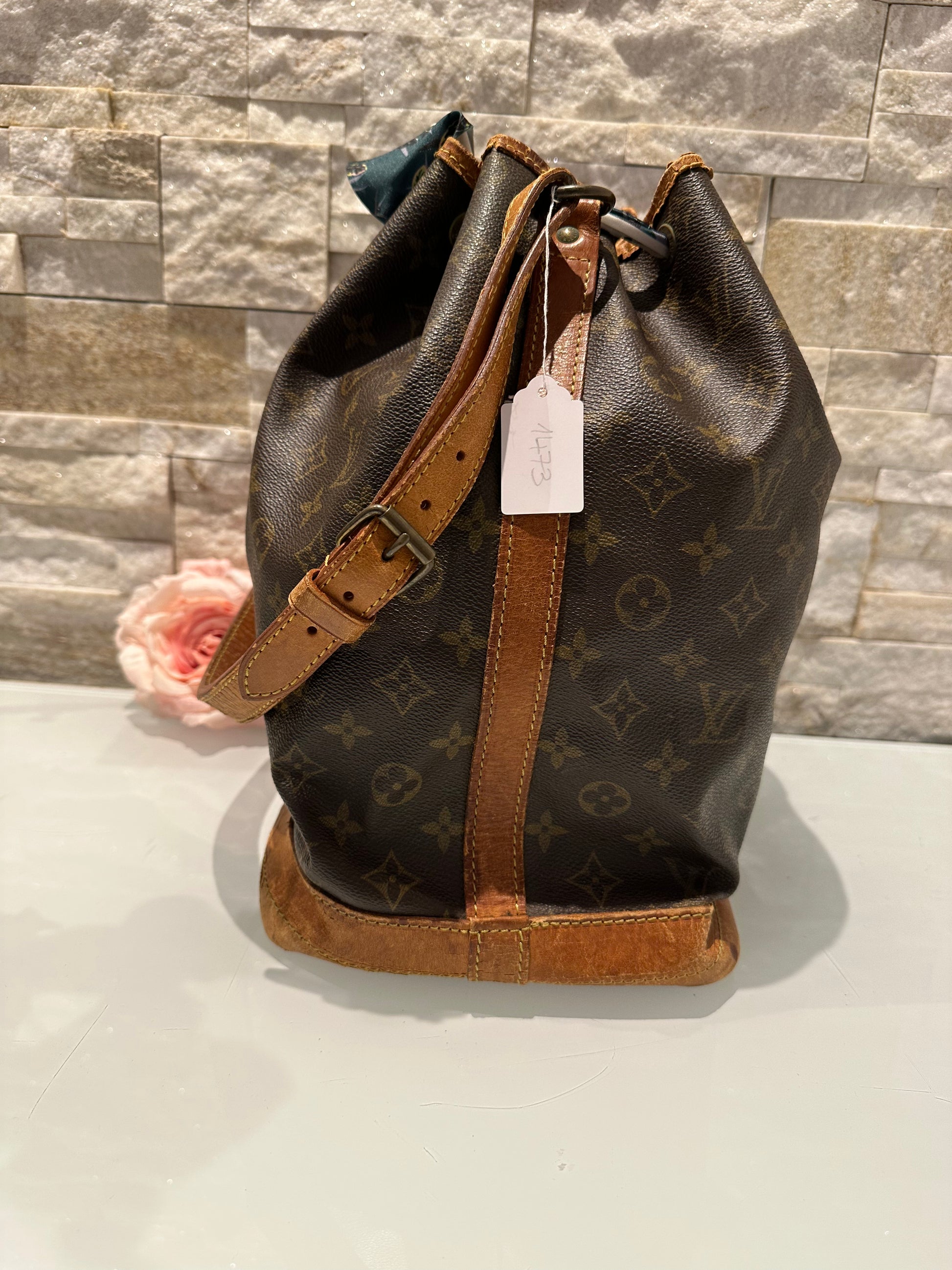 Louis Vuitton Grand Noe Canvas