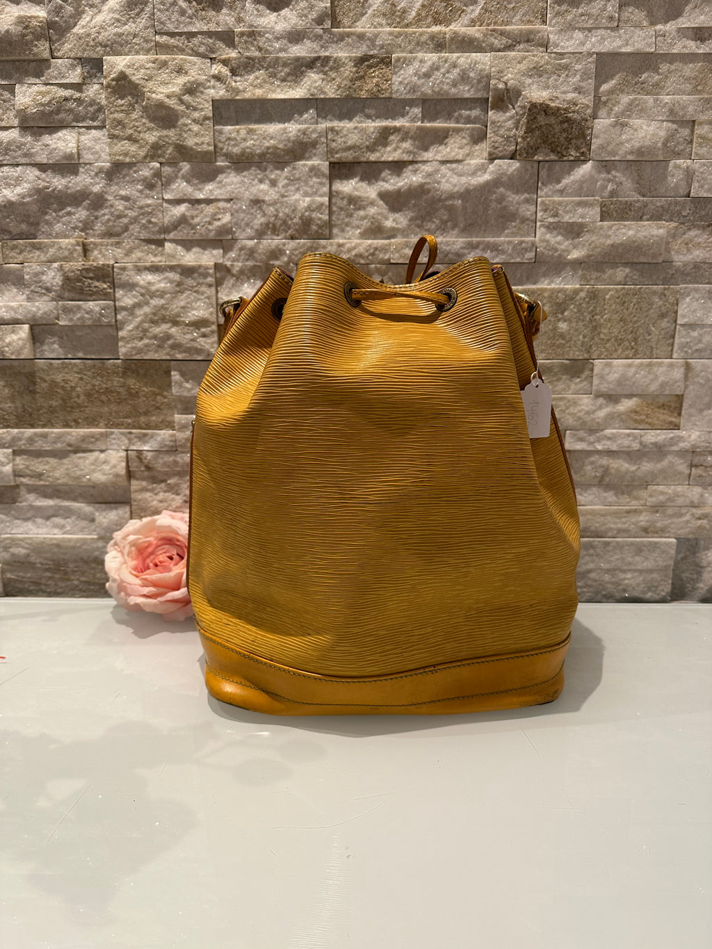 Louis Vuitton Grand Noe Epi