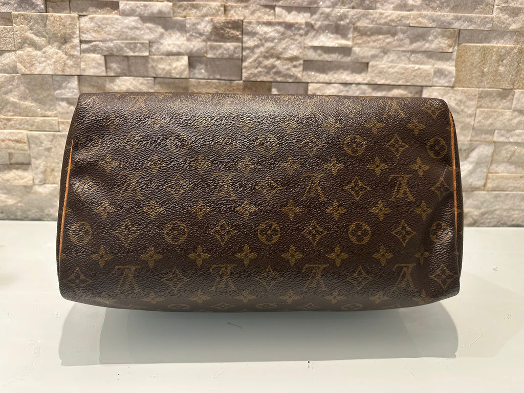 Louis Vuitton Speedy 35