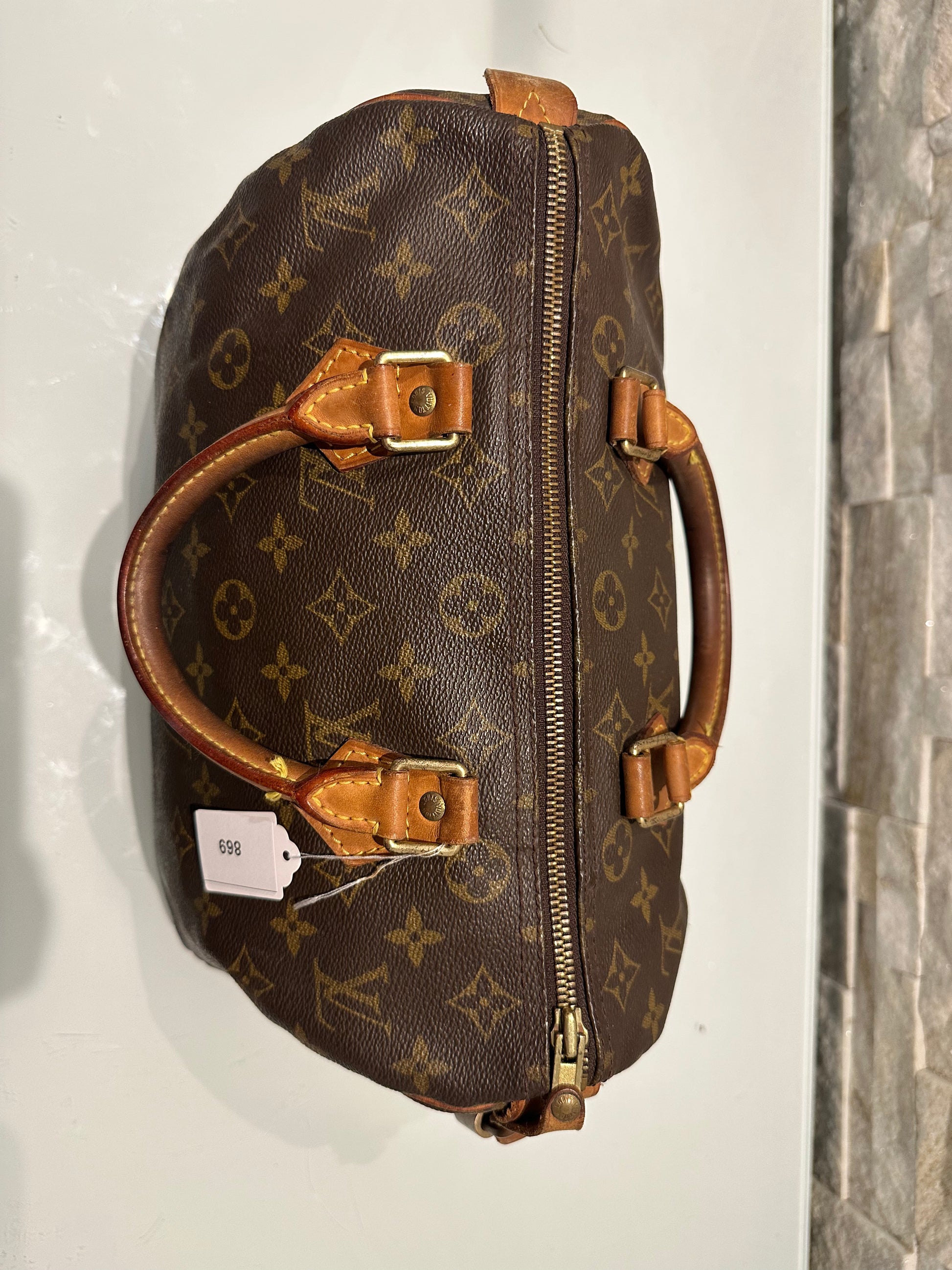 Louis Vuitton Speedy 30