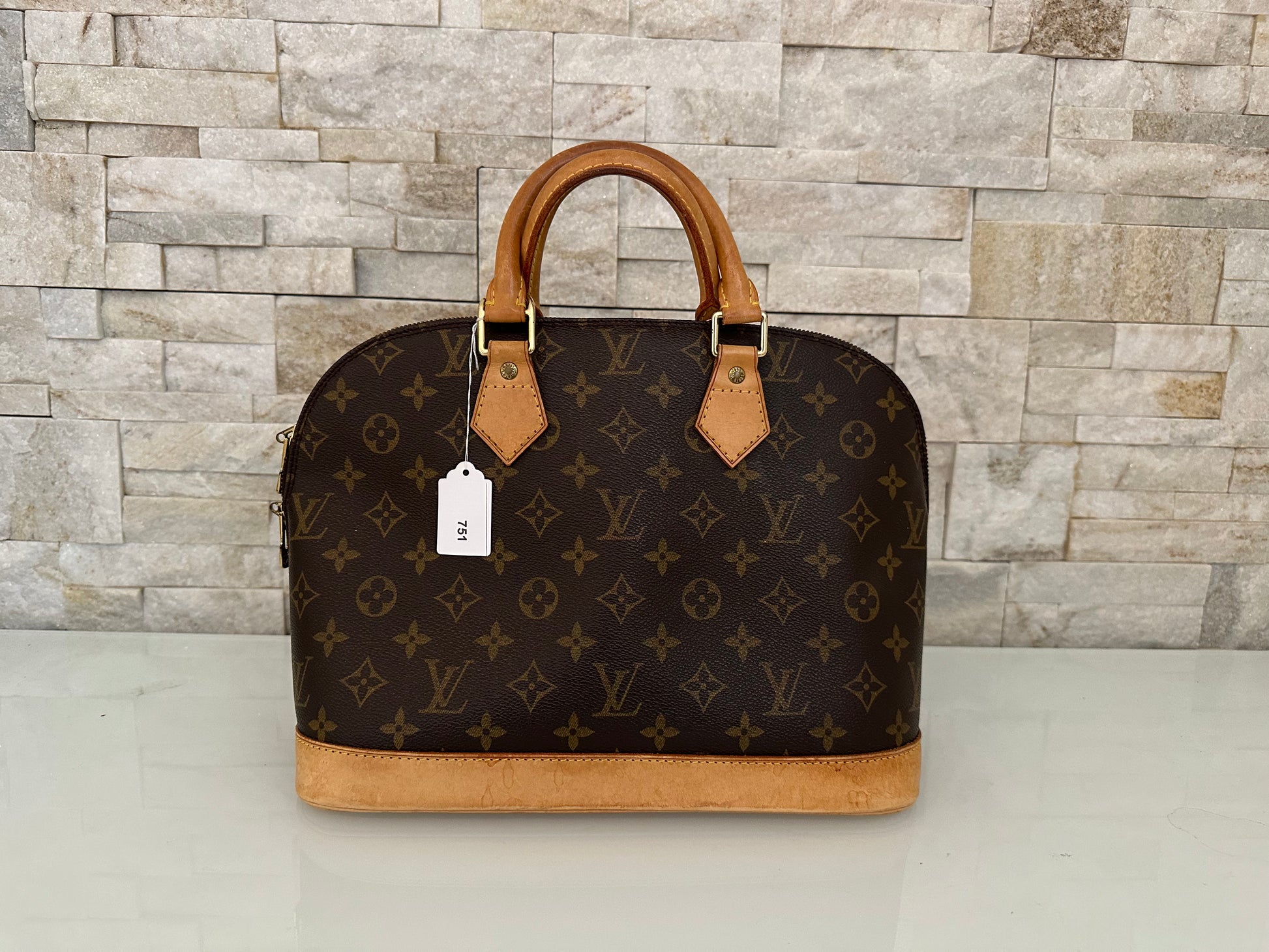 Louis Vuitton Alma Canvs Handtasche