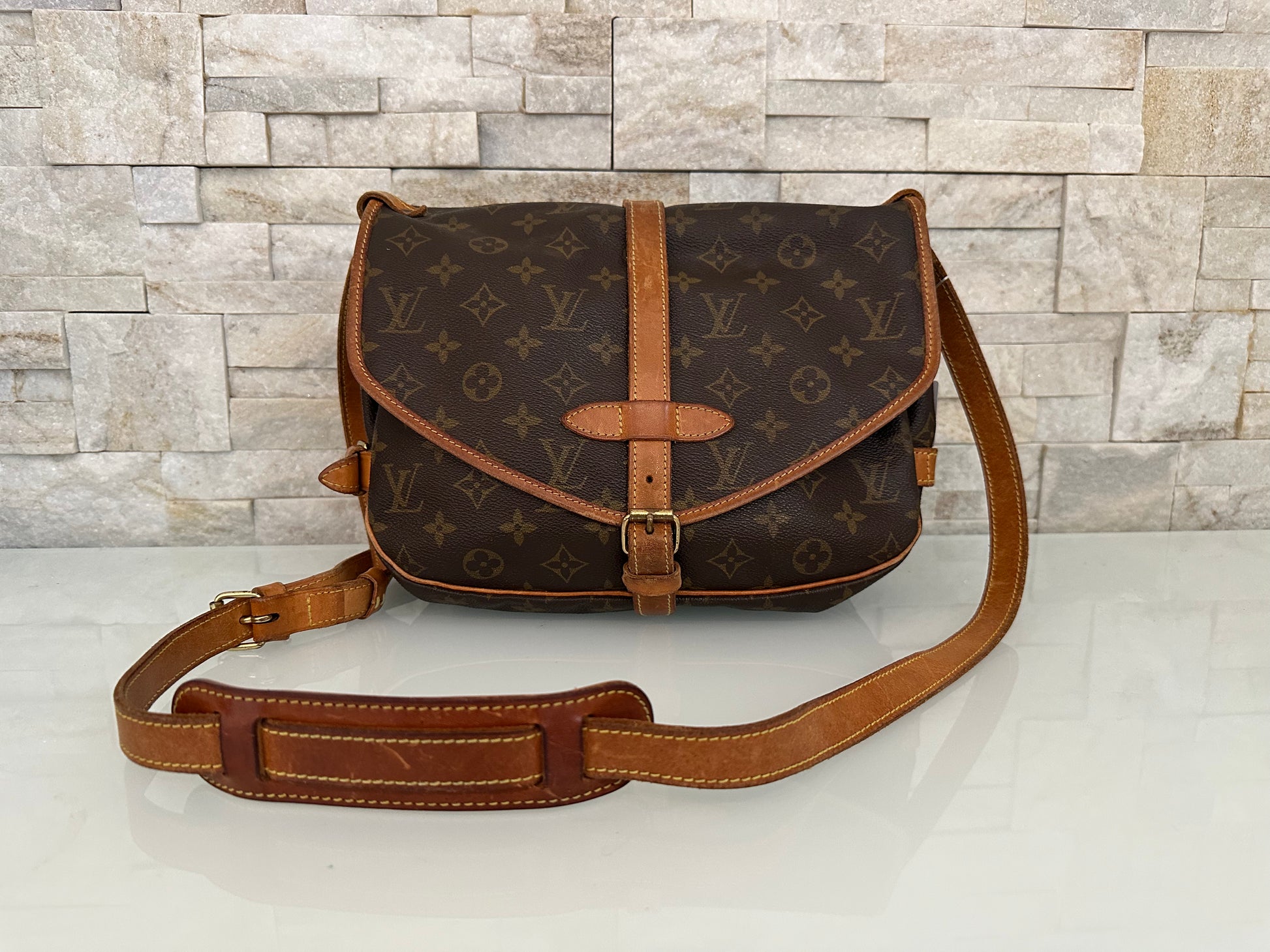 Vuitton Saumur 30 Canvas Tasche