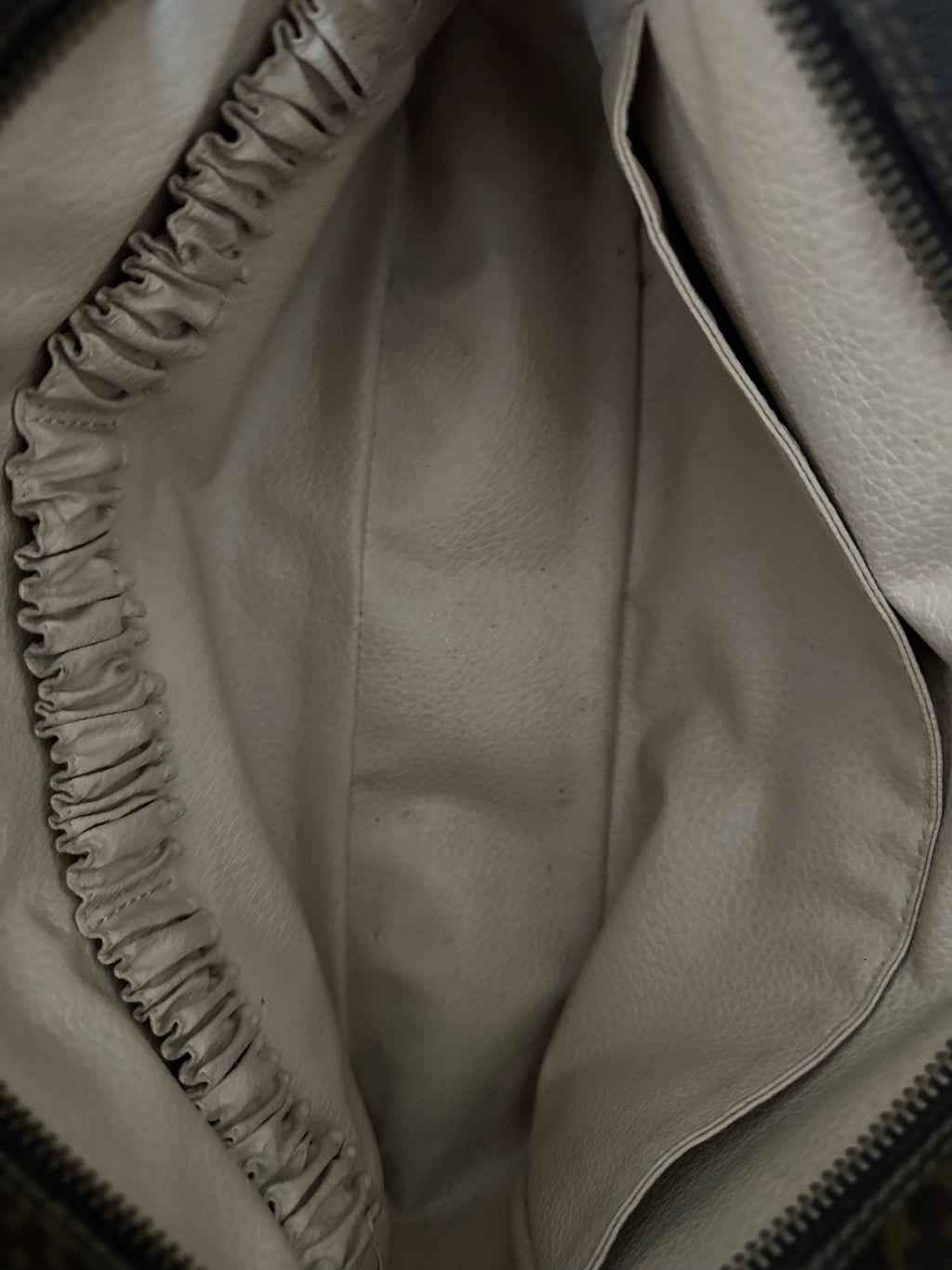 Louis Vuitton Necessaire Canvas