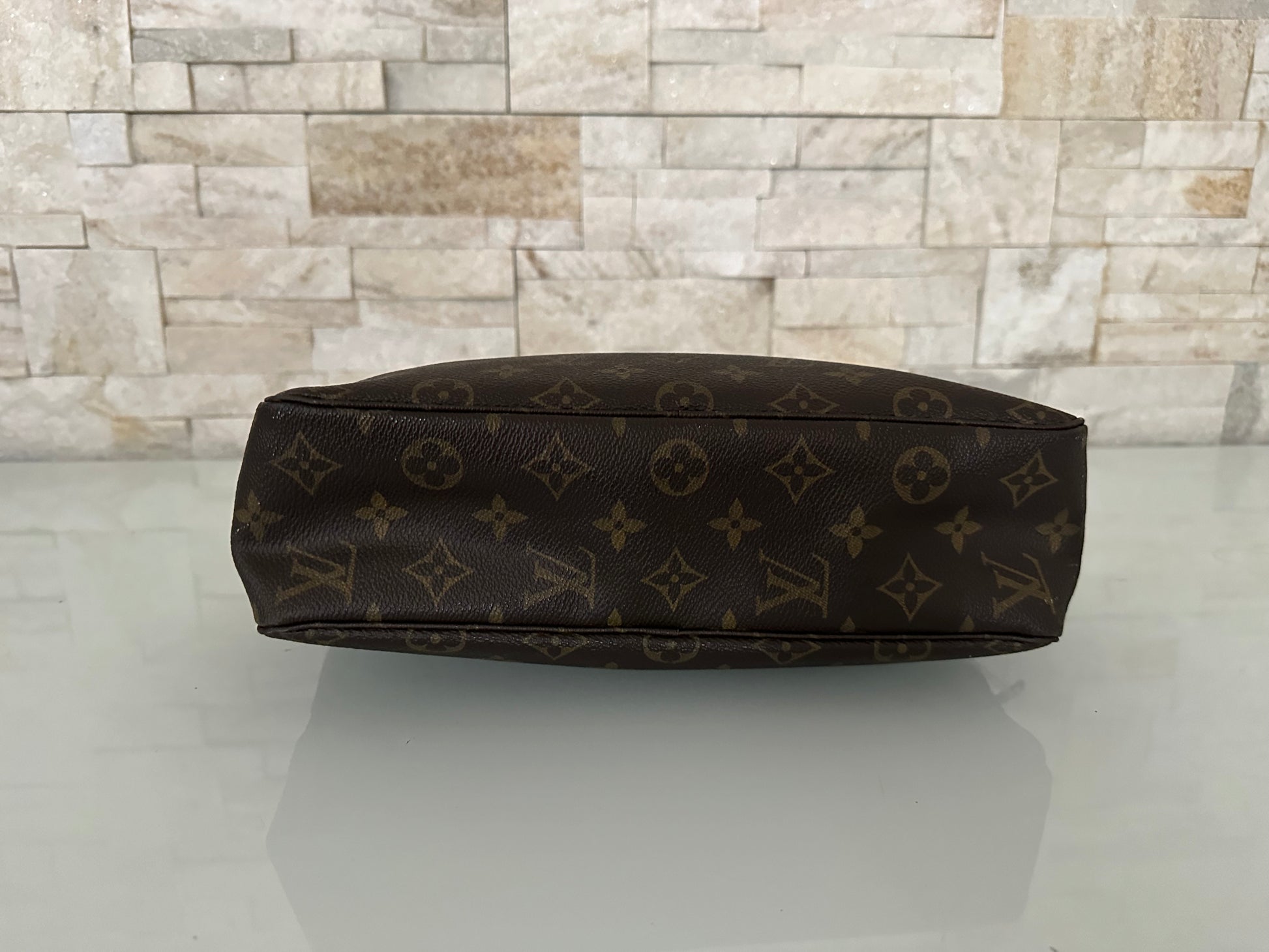Louis Vuitton Necessaire Canvas