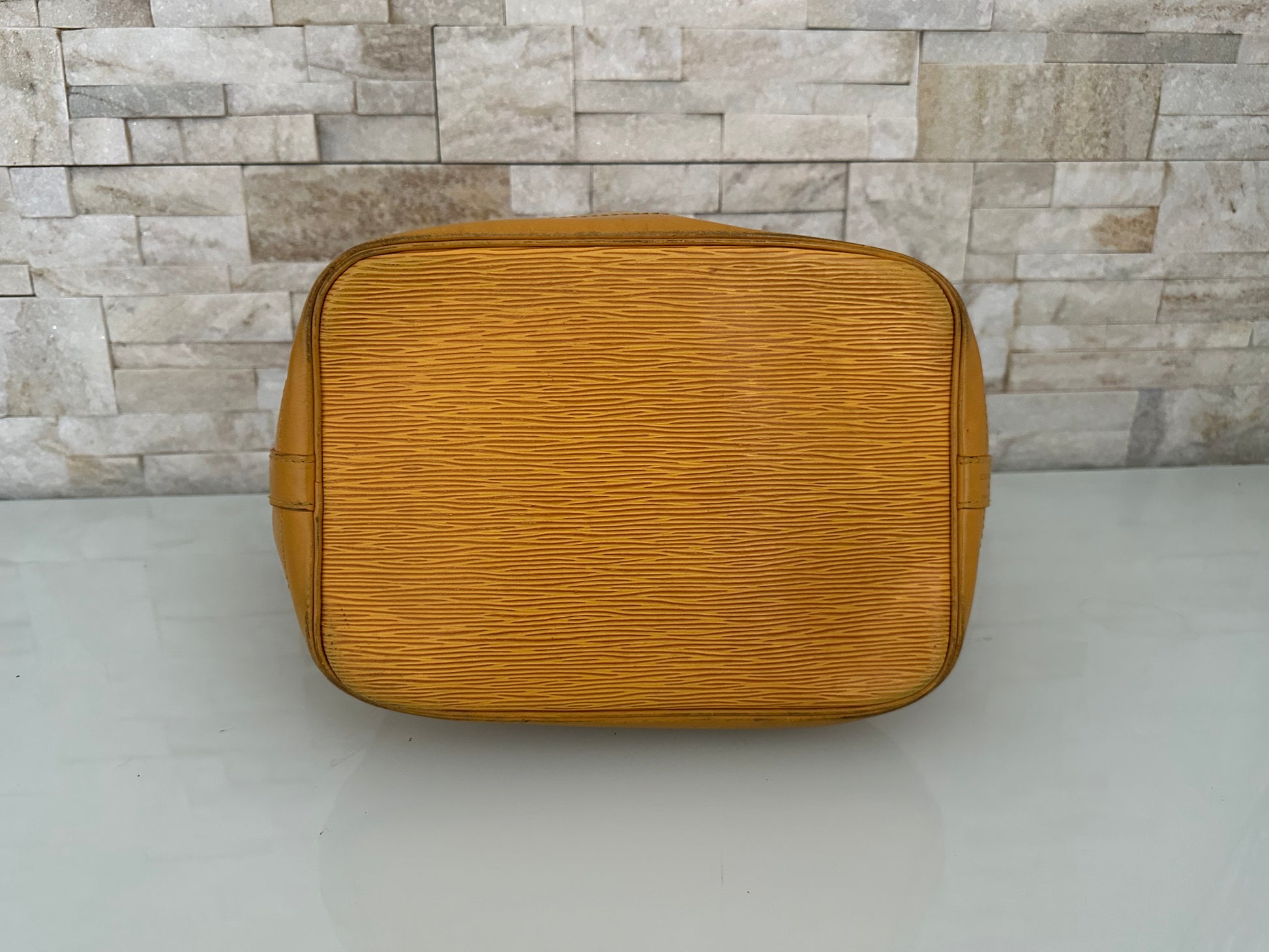 Louis Vuitton Grand Noe Epi