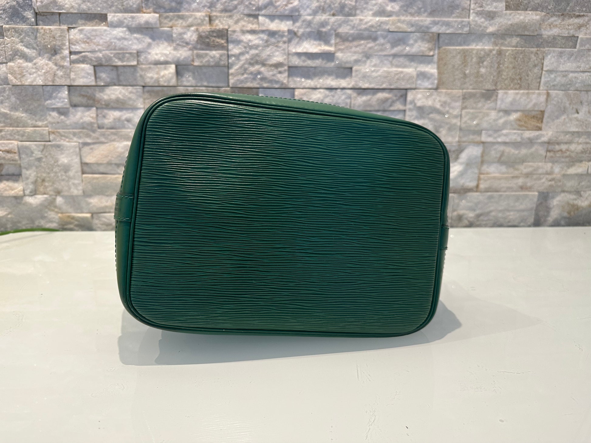 Louis Vuitton Grand Noe Epi