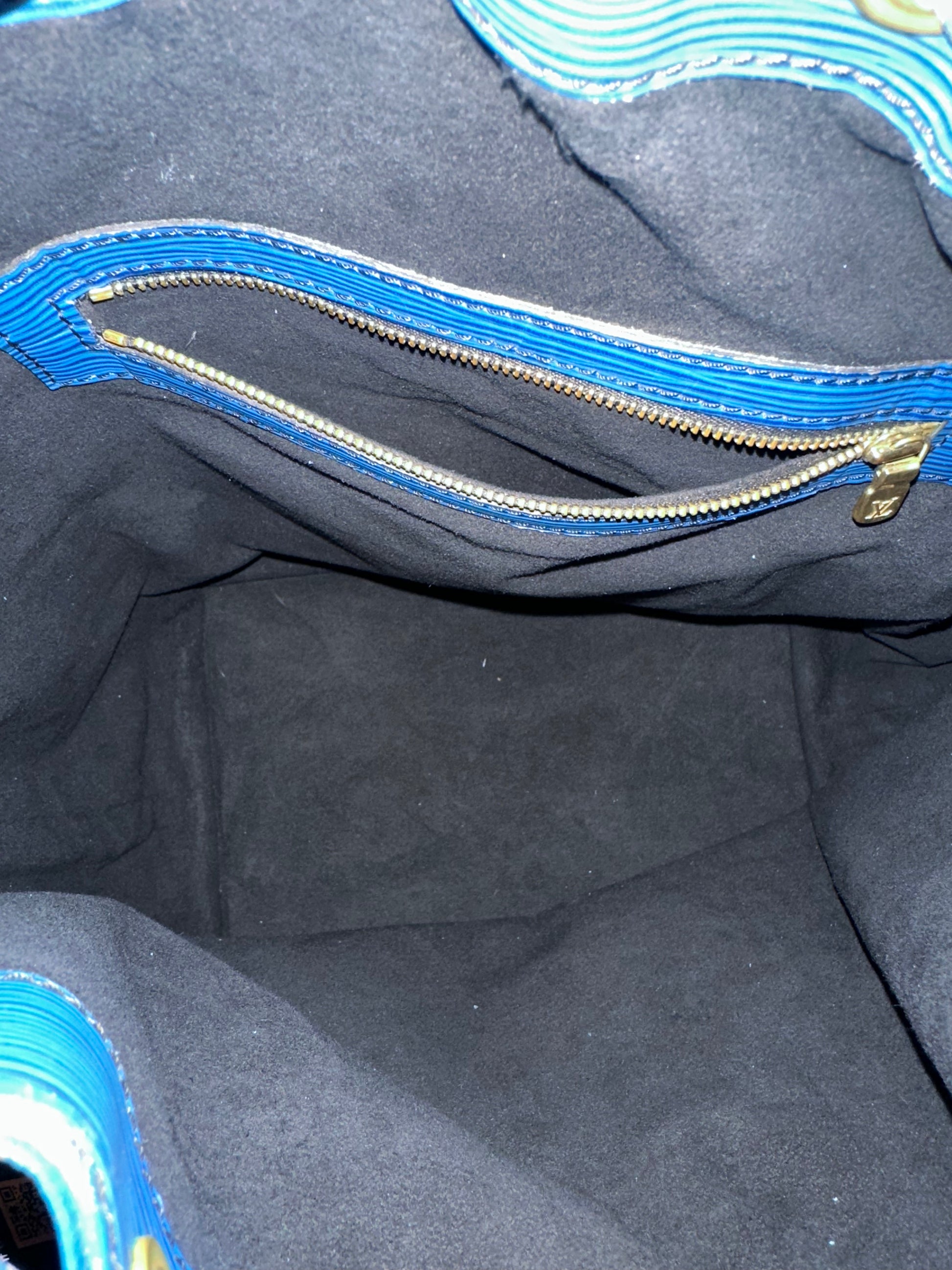 Louis Vuitton Grand Noe Epi