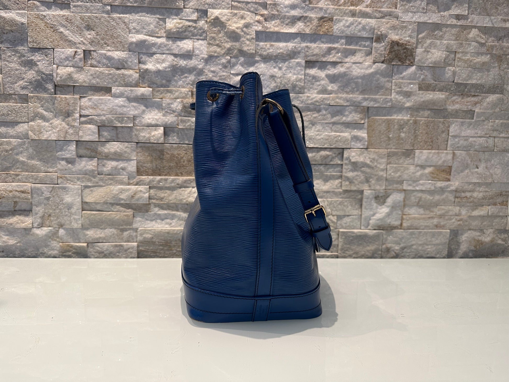 Louis Vuitton Grand Noe Epi