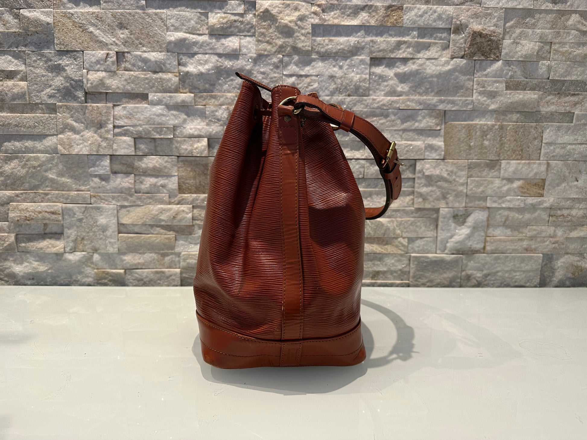 Louis Vuitton Grand Noe Epi