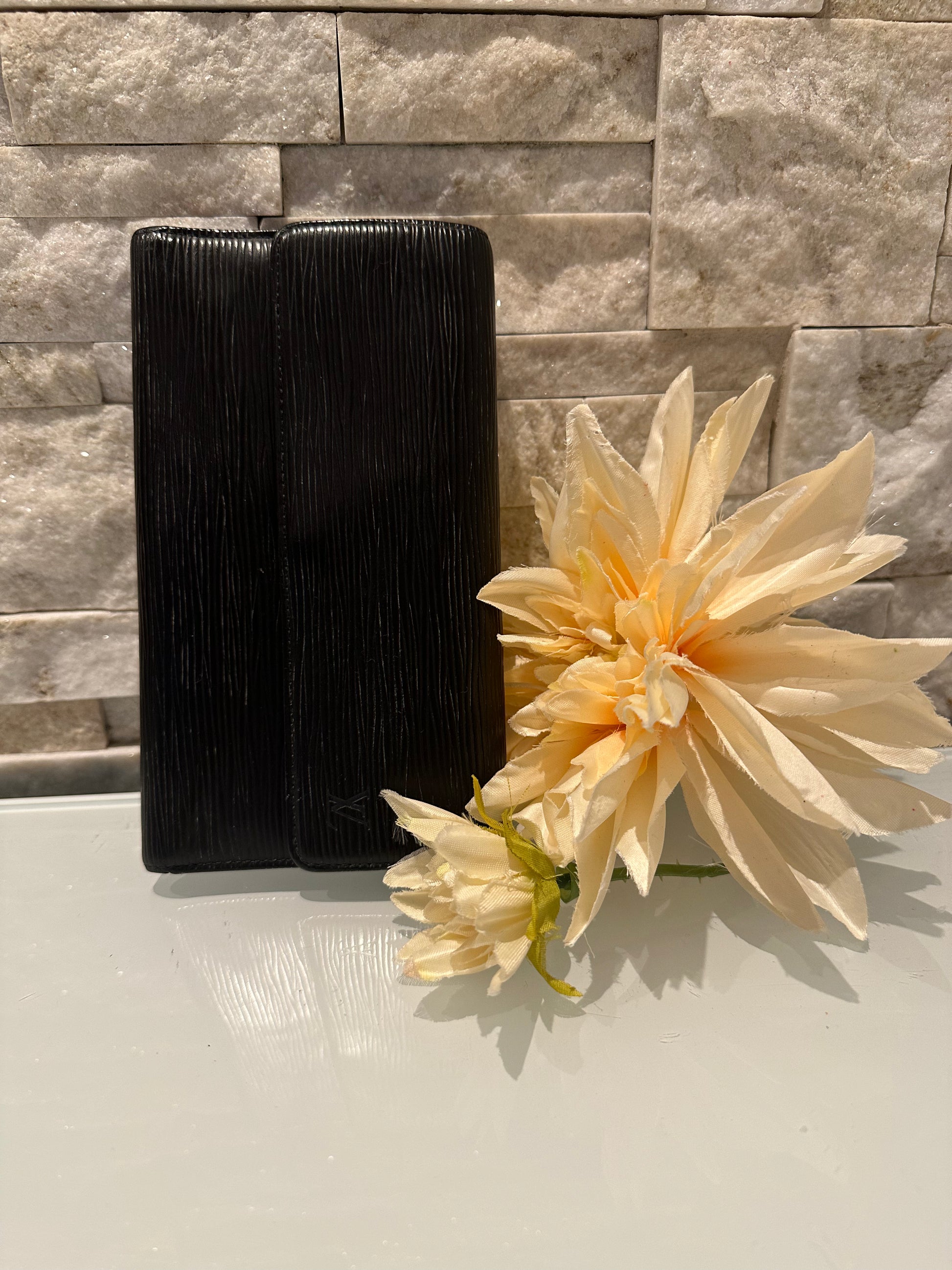 Louis Vuitton Long Wallet Epi