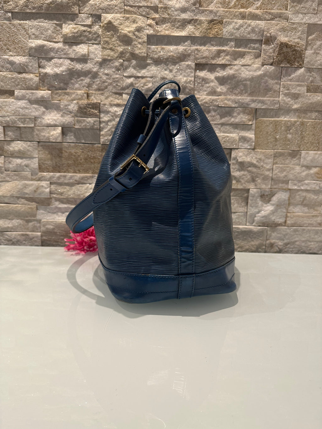 Louis Vuitton Grand Noe Epi