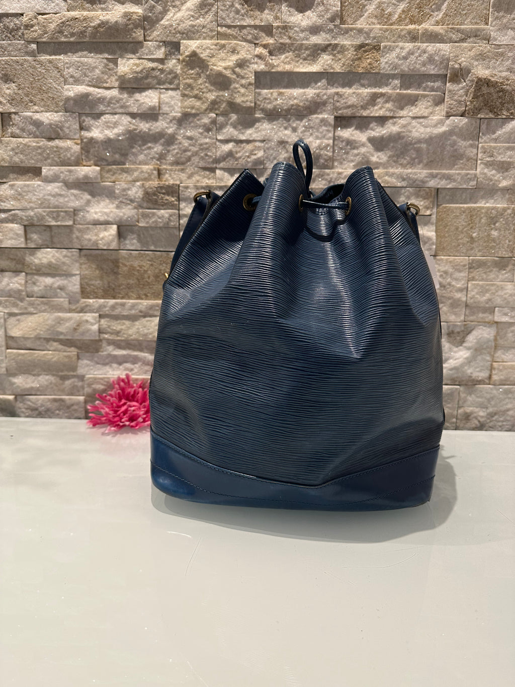 Louis Vuitton Grand Noe Epi