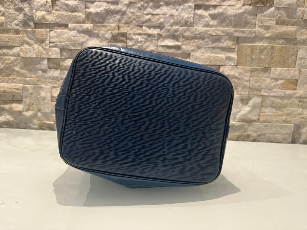 Louis Vuitton Grand Noe Epi