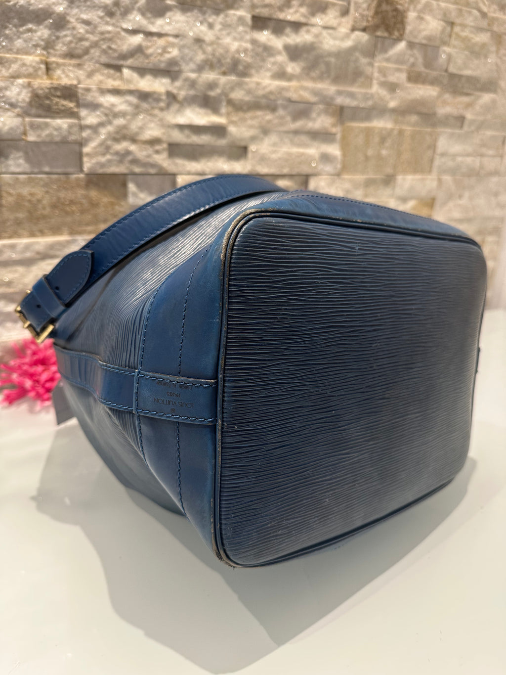 Louis Vuitton Grand Noe Epi