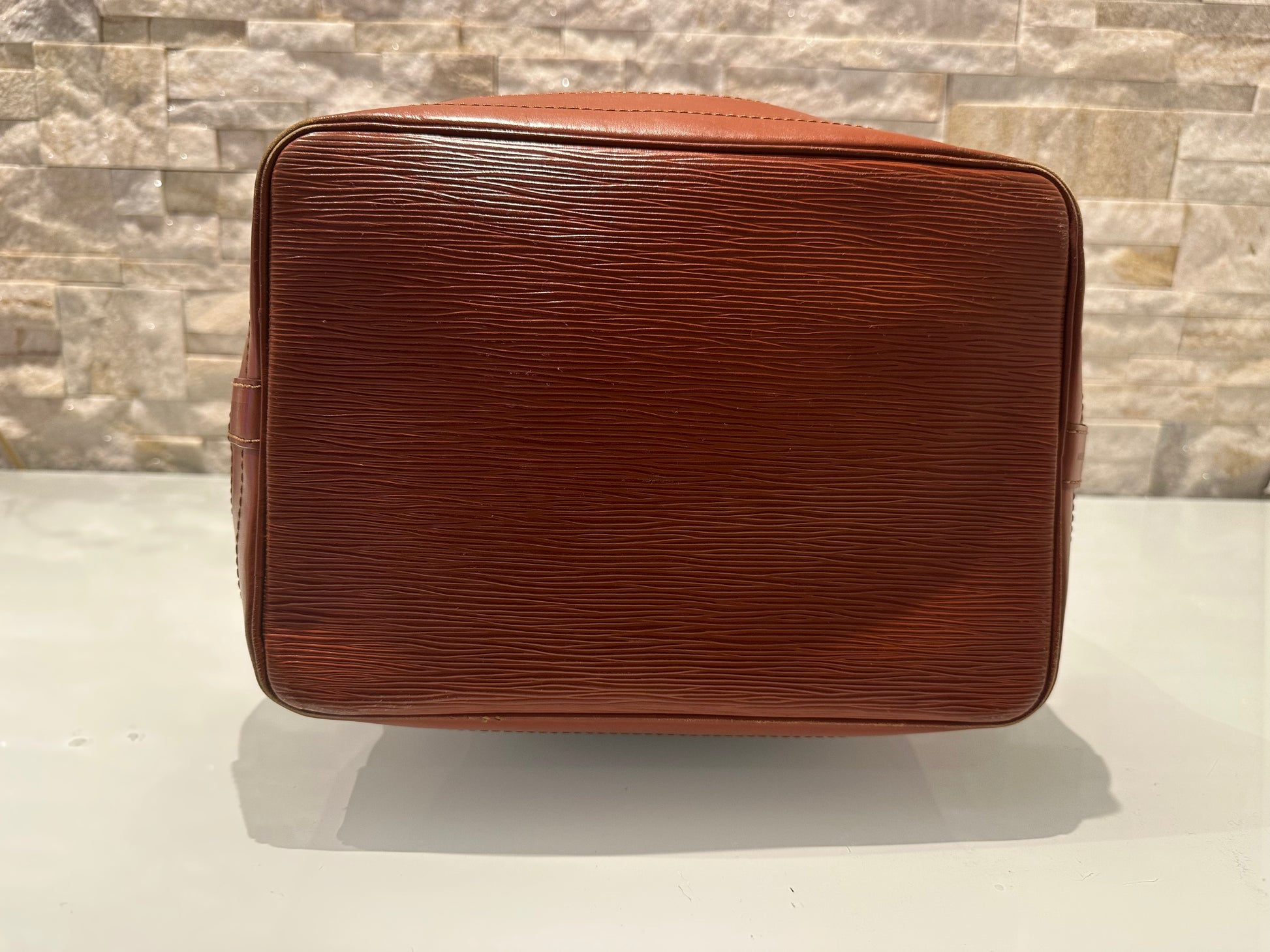 Louis Vuitton Grand Noe Epi