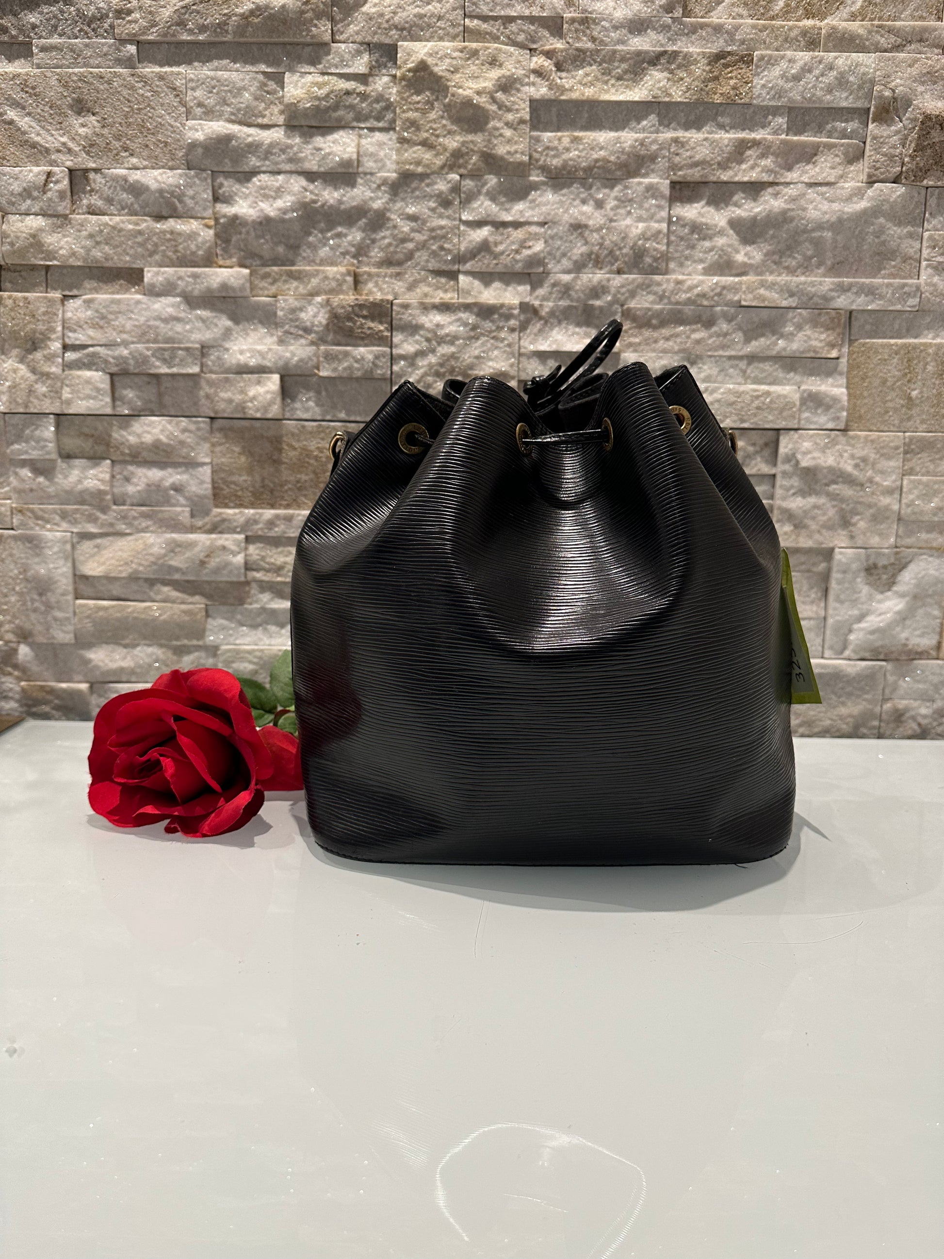 Louis Vuitton Petit Noe Epi