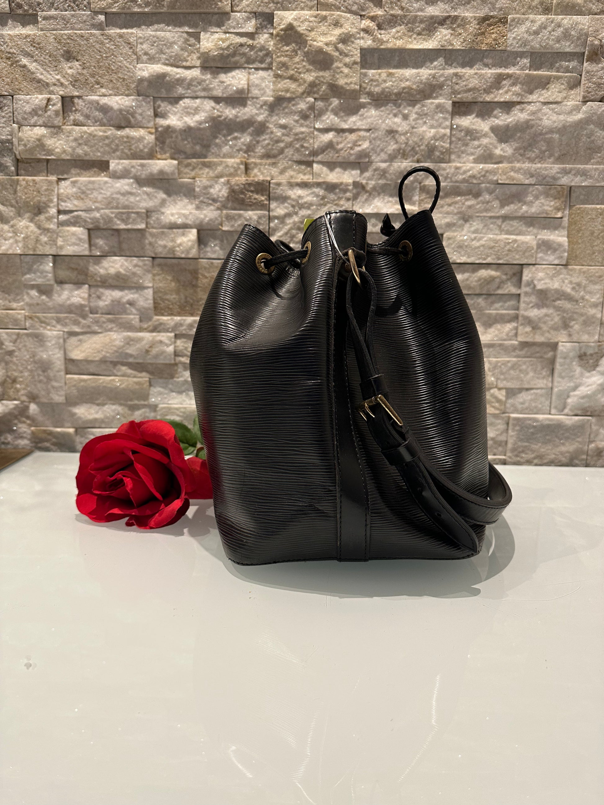 Louis Vuitton Petit Noe Epi