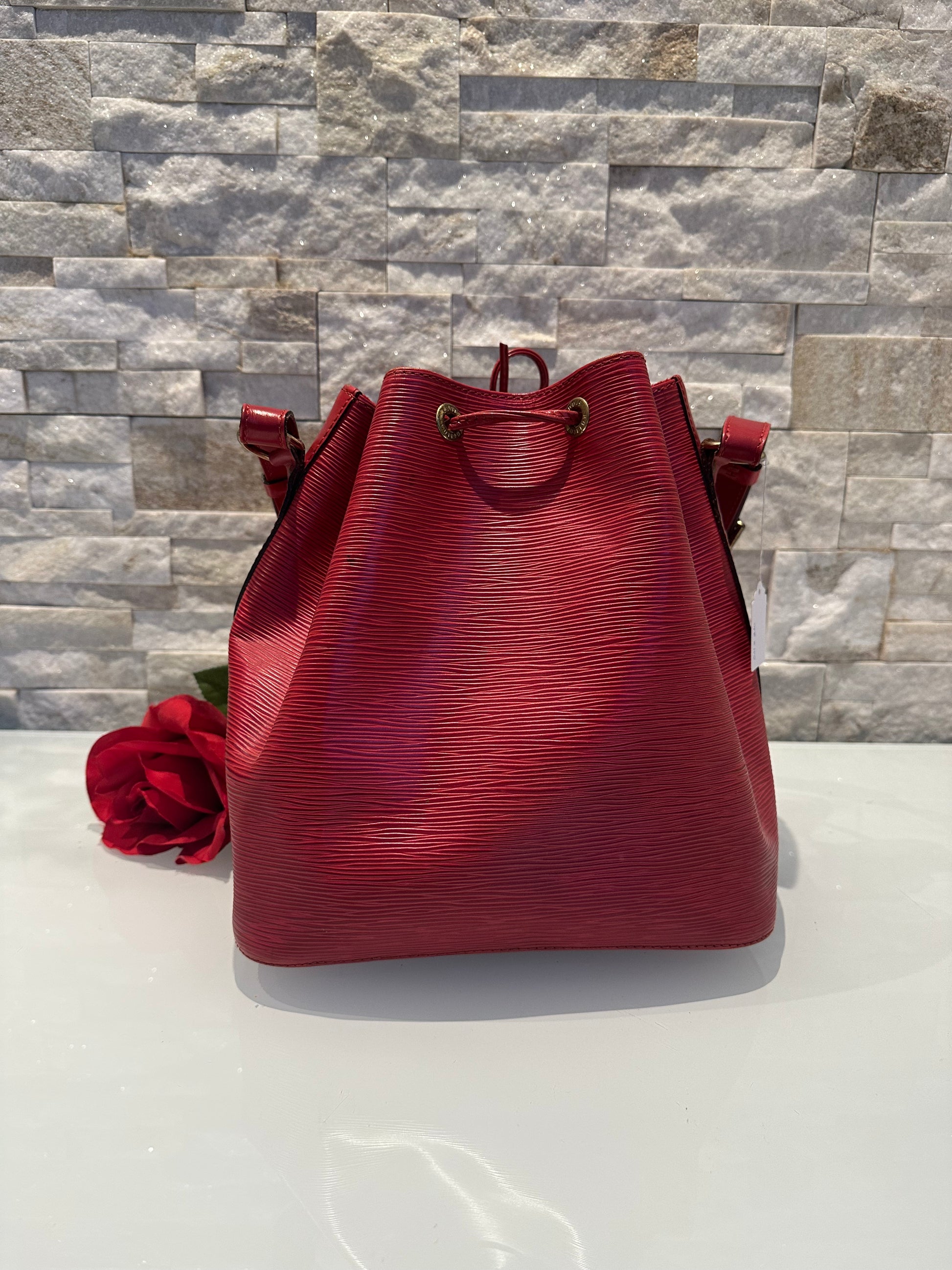 Louis Vuitton Petit Noe Epi