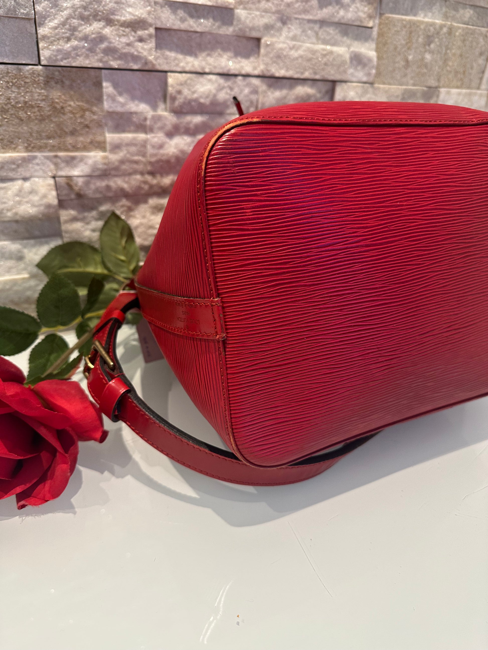 Louis Vuitton Petit Noe Epi