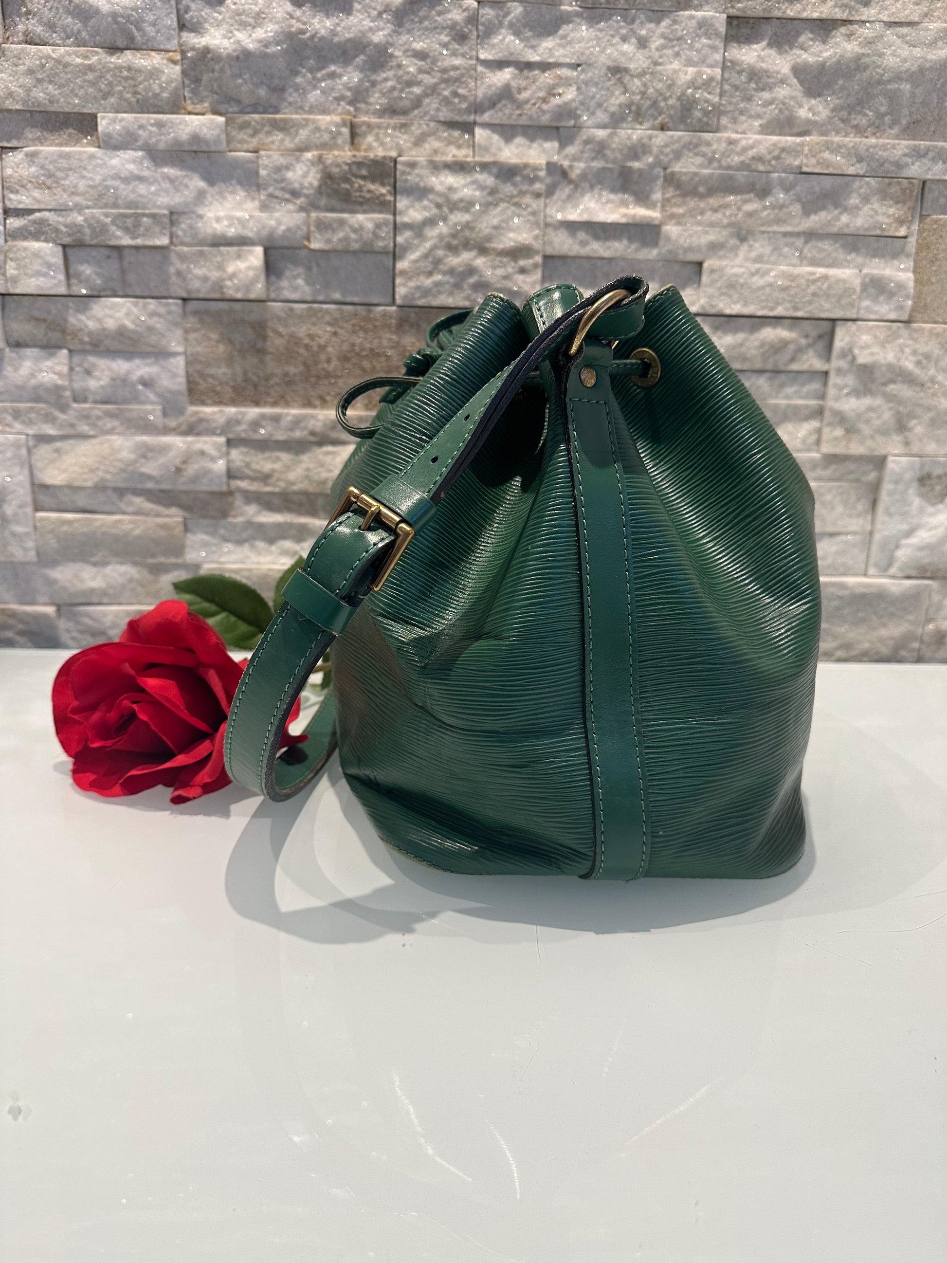 Louis Vuitton Petit Noe Epi