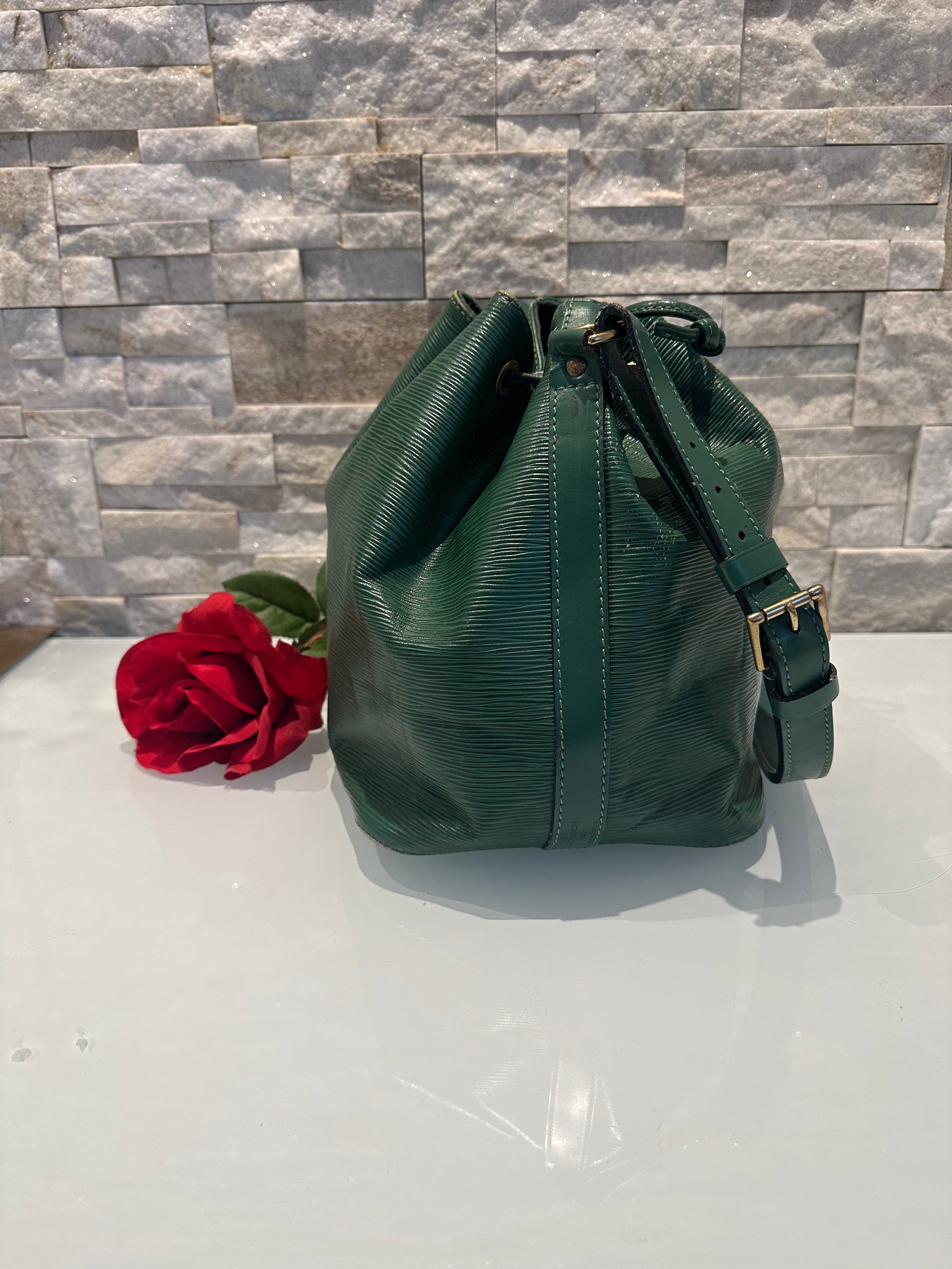 Louis Vuitton Petit Noe Epi