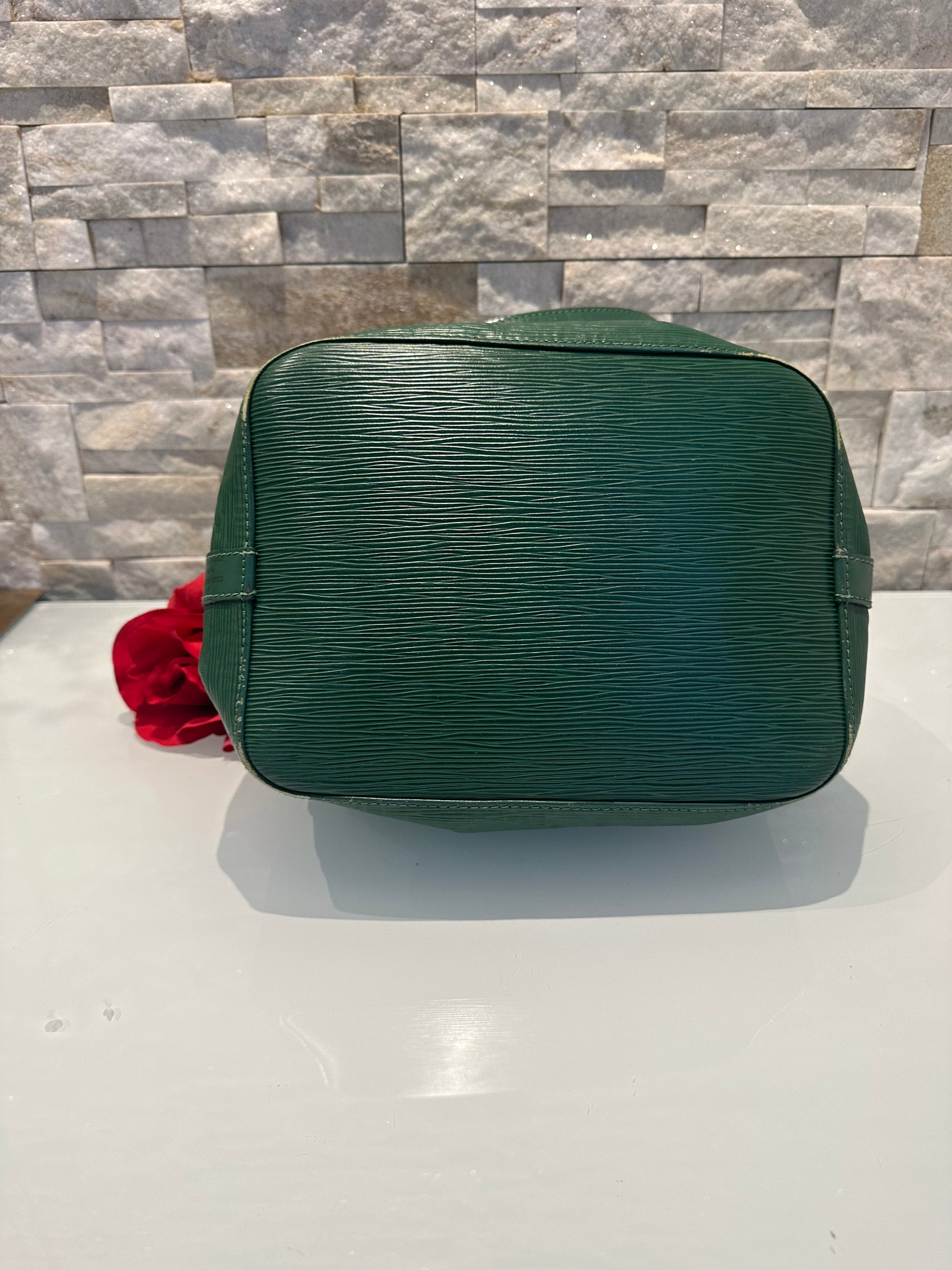 Louis Vuitton Petit Noe Epi