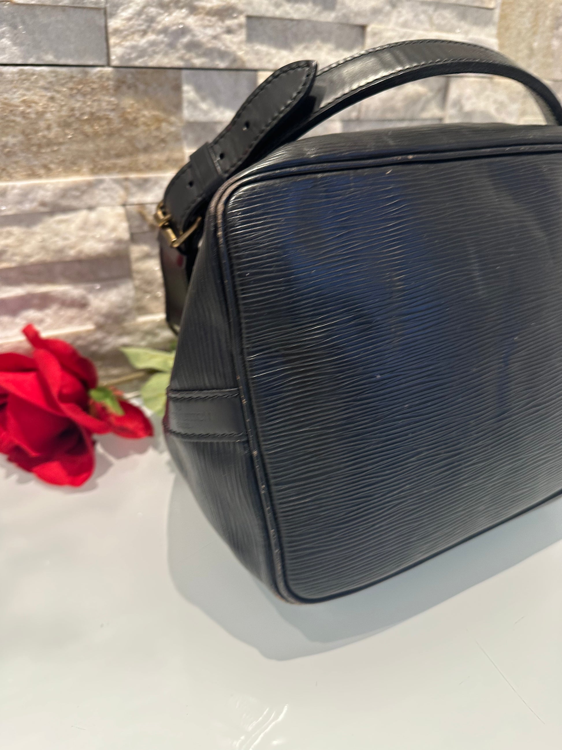 Louis Vuitton Petit Noe Epi