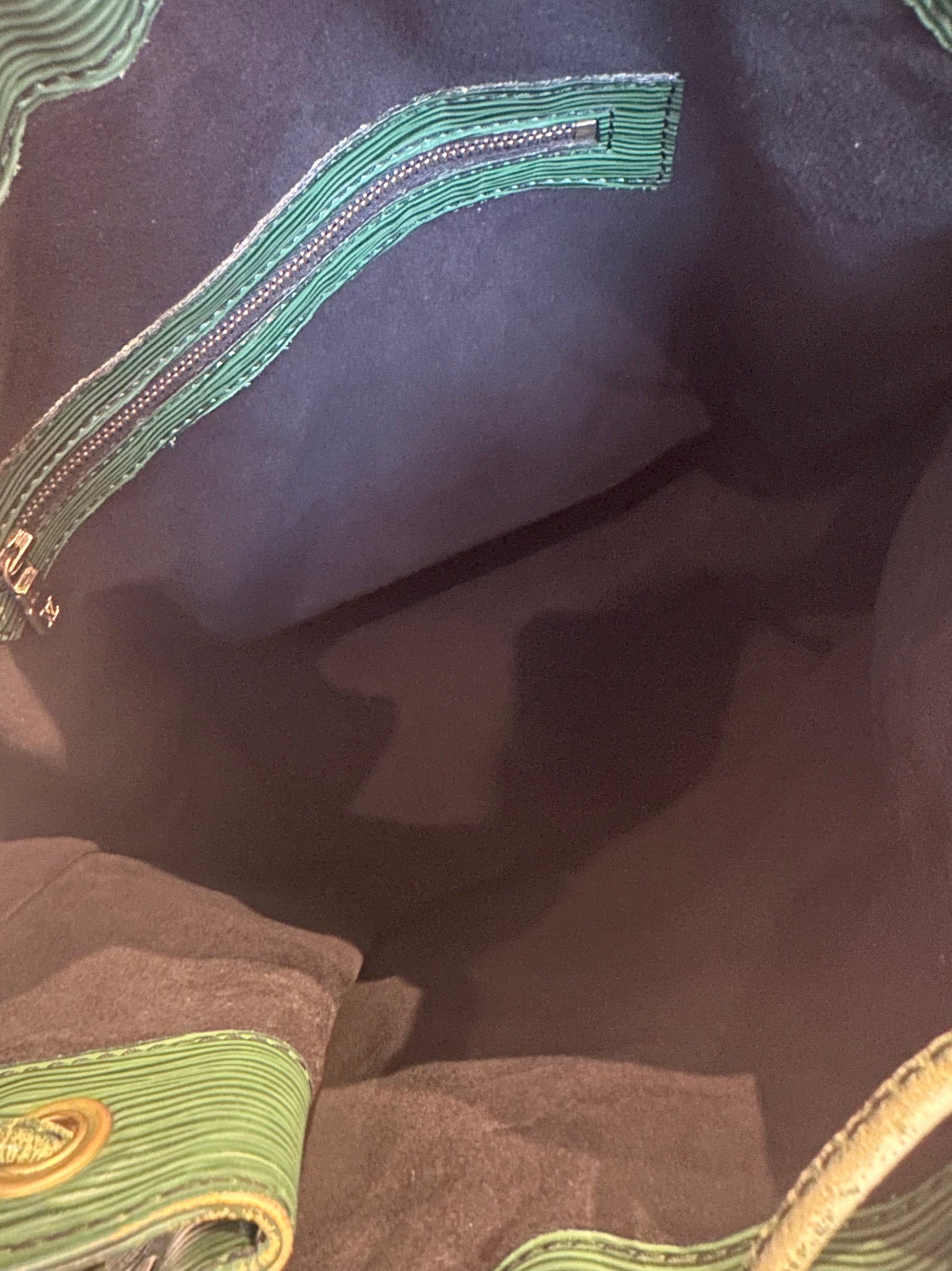 Louis Vuitton Grand Noe Epi