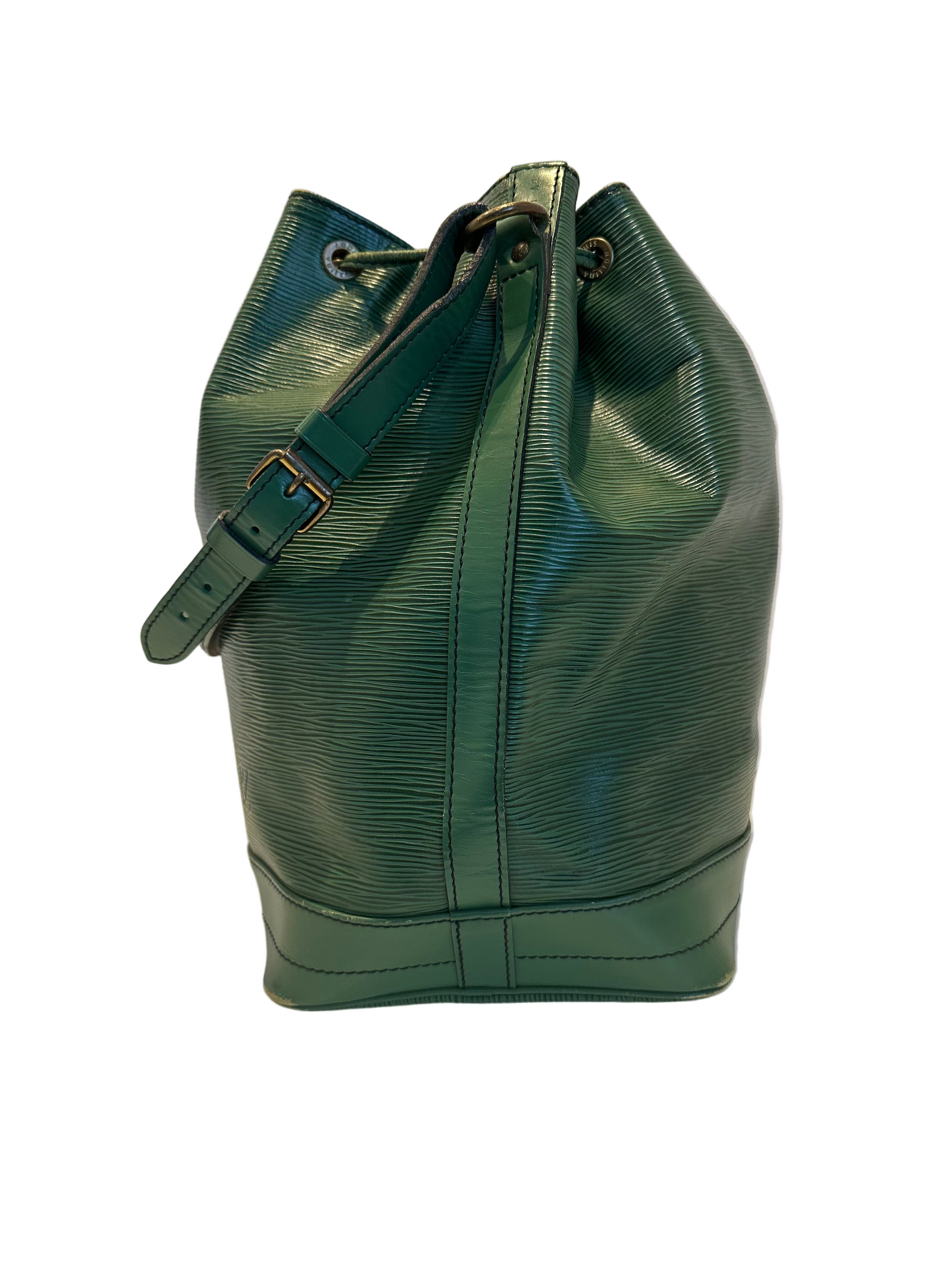 Louis Vuitton Grand Noe Epi