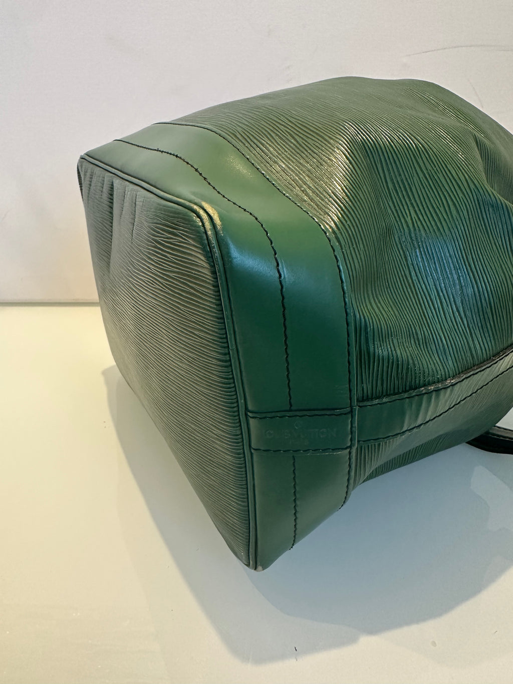 Louis Vuitton Grand Noe Epi