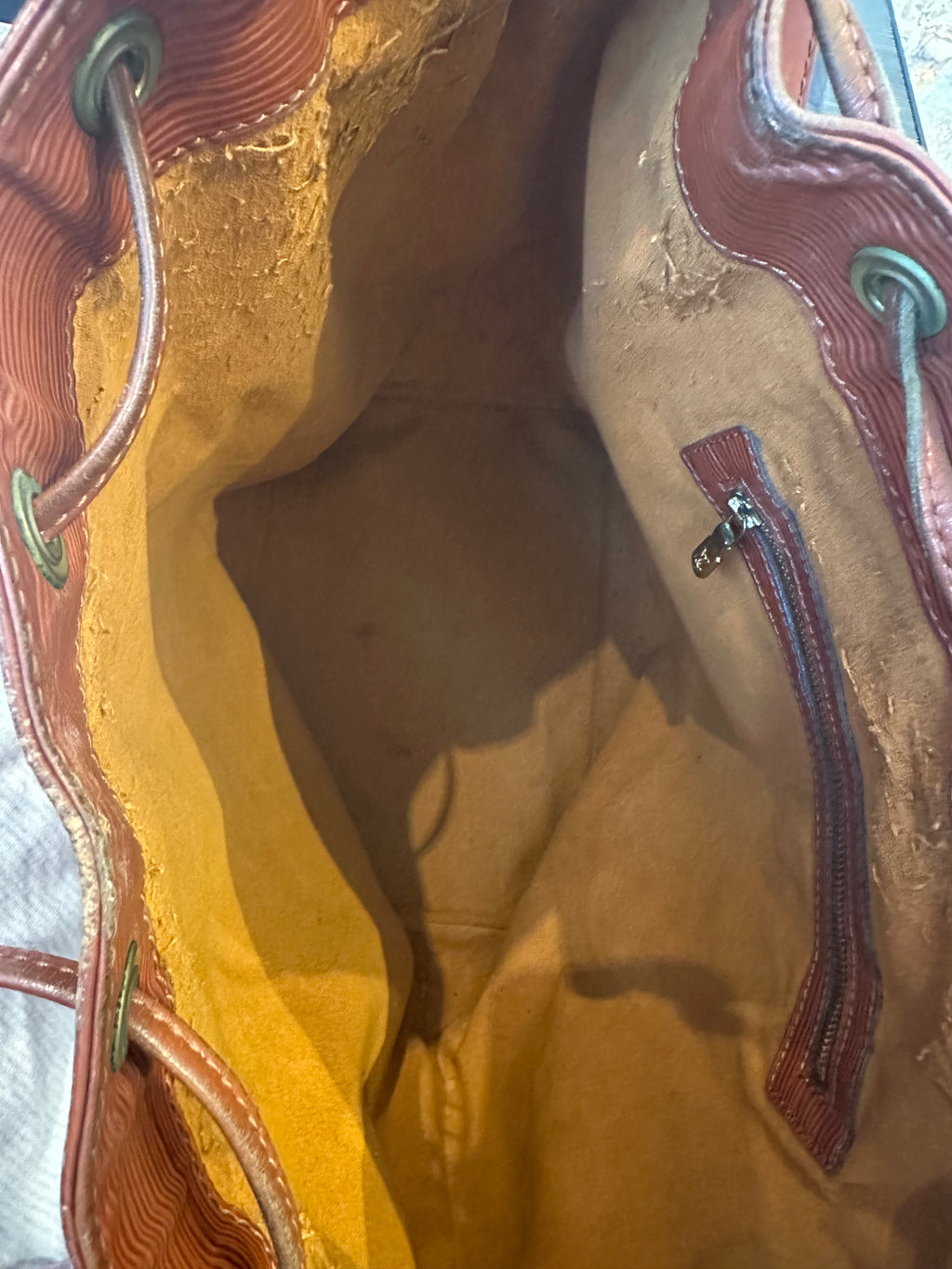 Louis Vuitton Grand Noe Epi