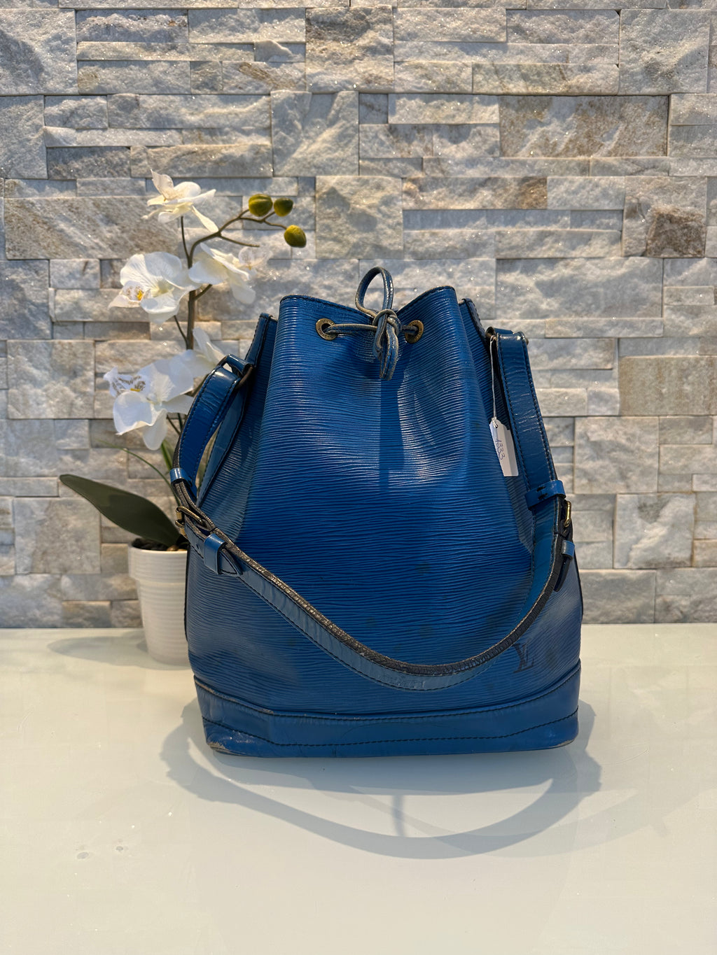 Louis Vuitton Grand Noe Epi