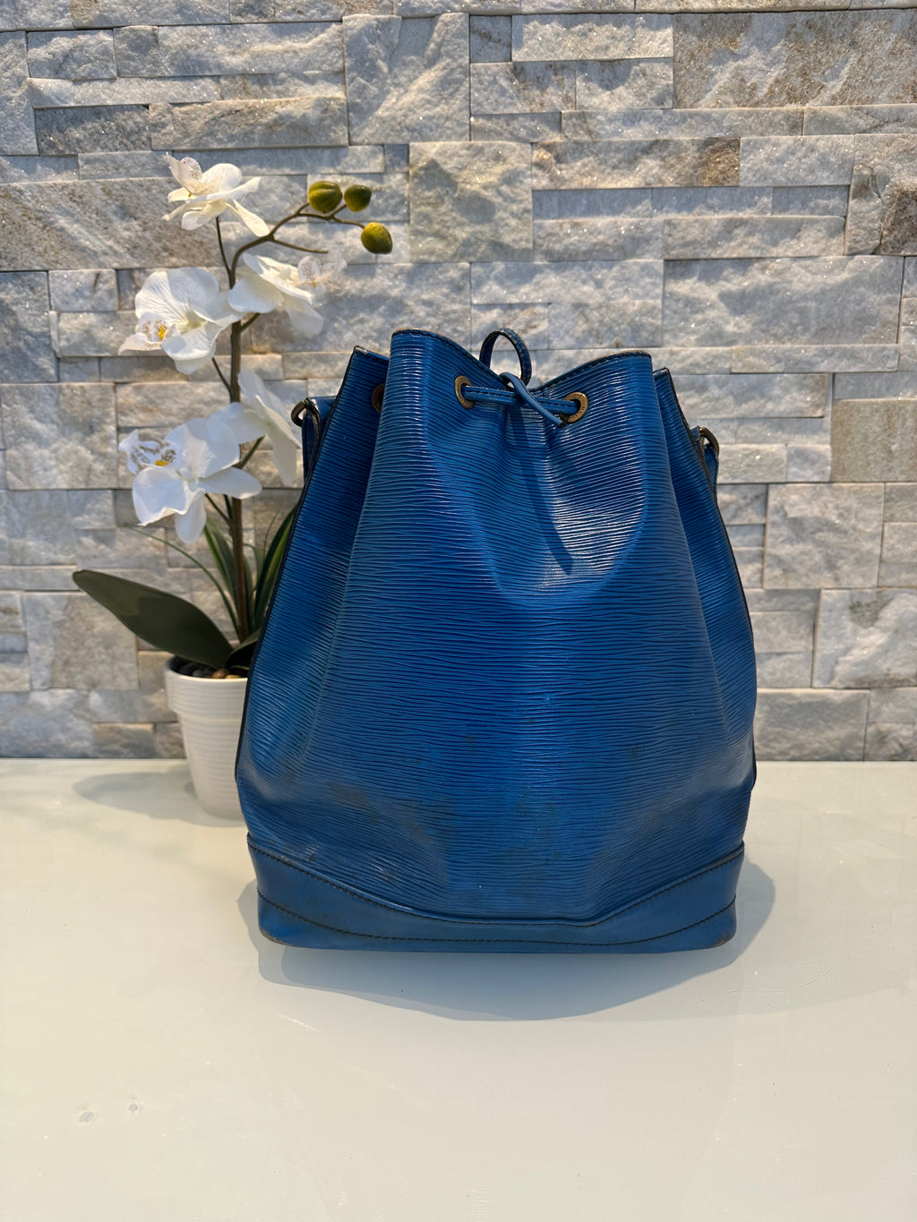 Louis Vuitton Grand Noe Epi