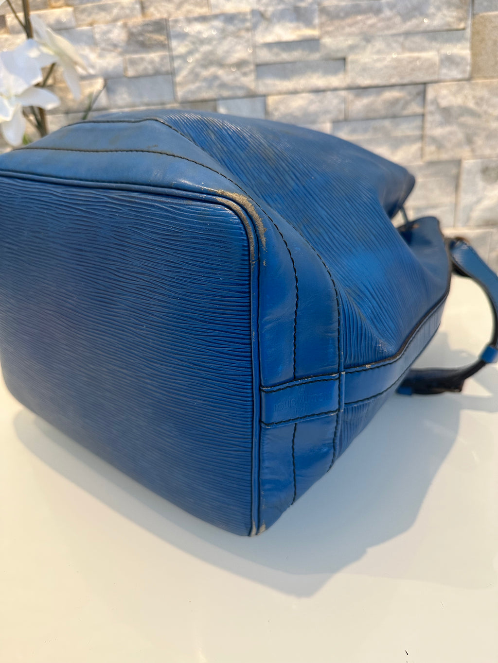 Louis Vuitton Grand Noe Epi