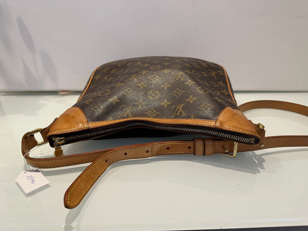 Louis Vuitton Odéon MM Canvas