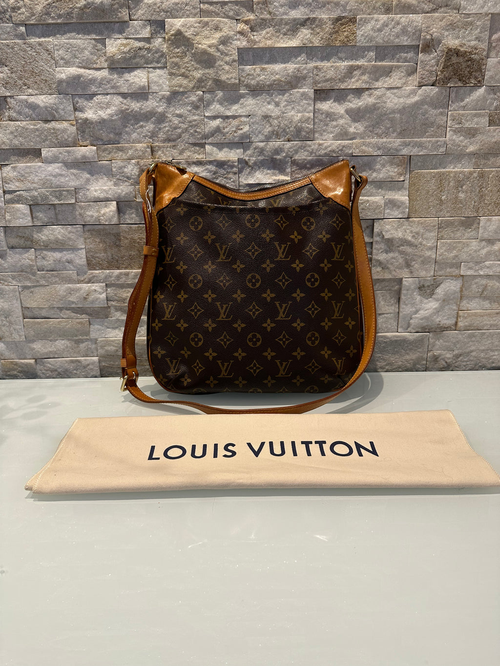 Louis Vuitton Odéon MM Canvas