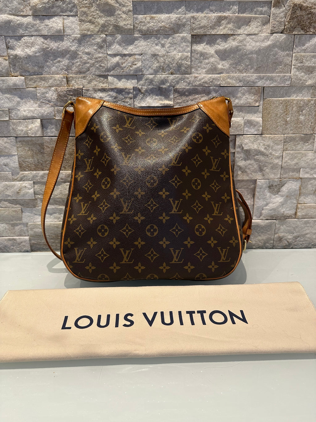 Louis Vuitton Odéon MM Canvas