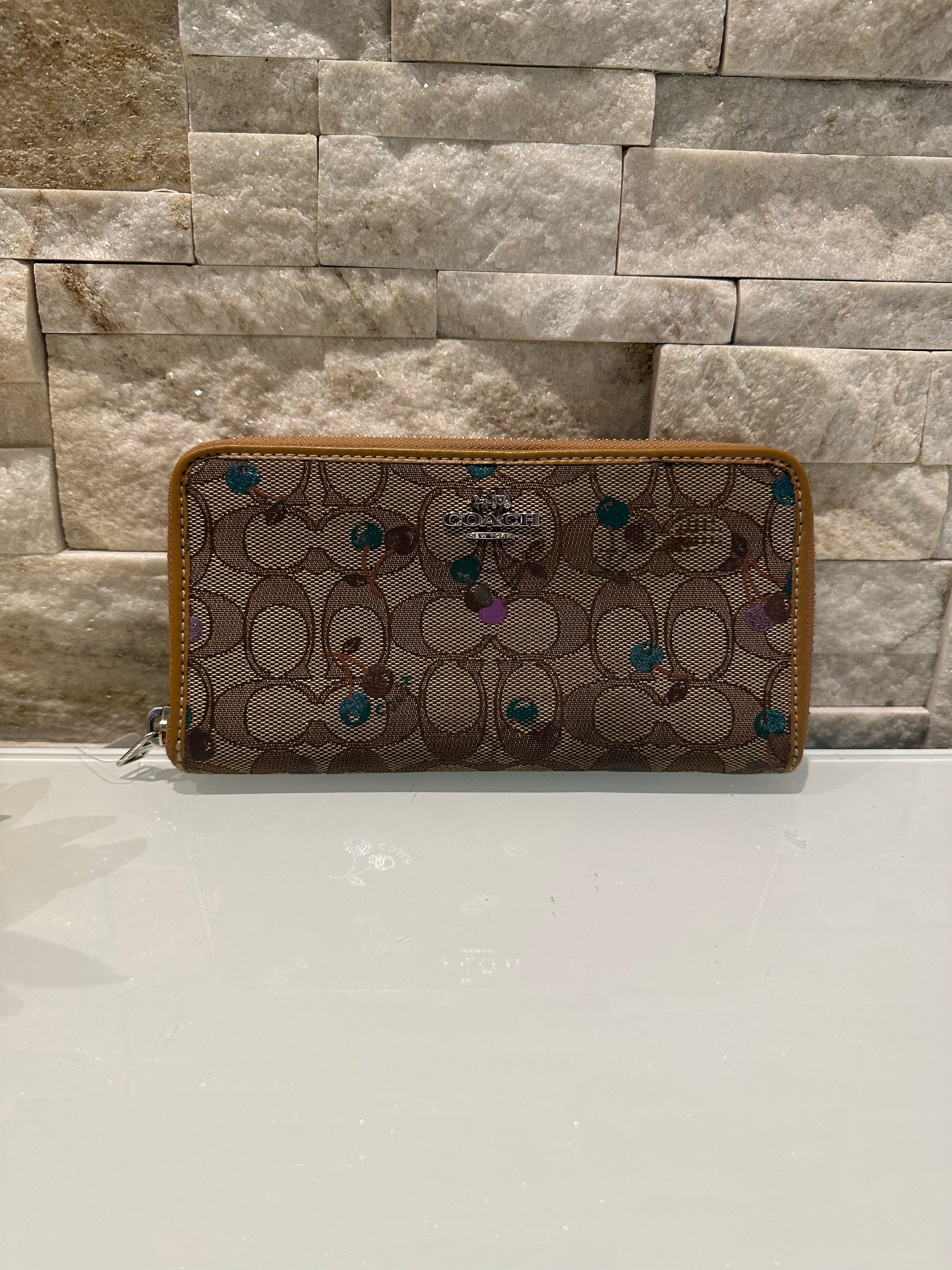 Coach Long Wallet