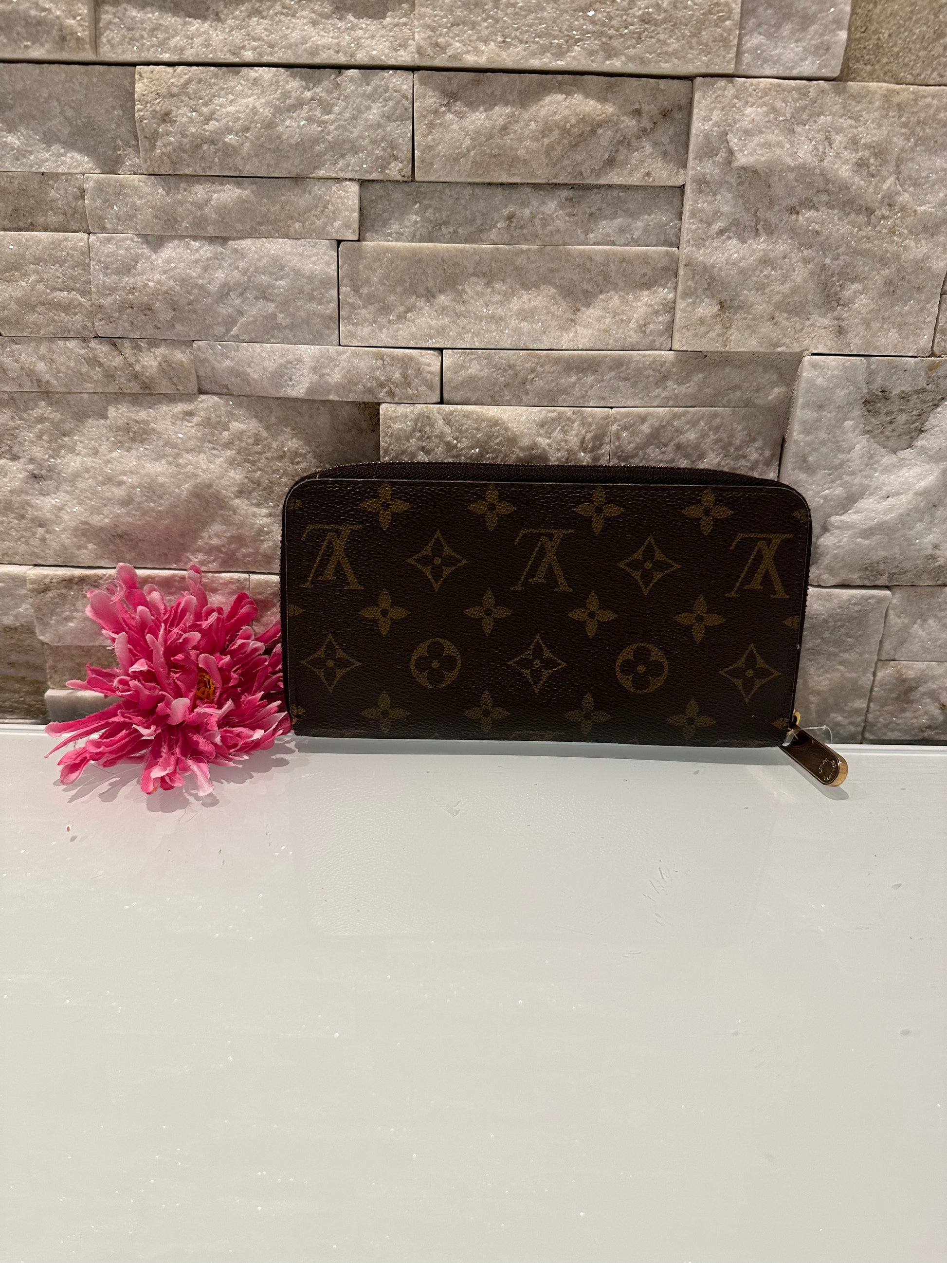 Louis Vuitton Long Wallet Zippy Canvas