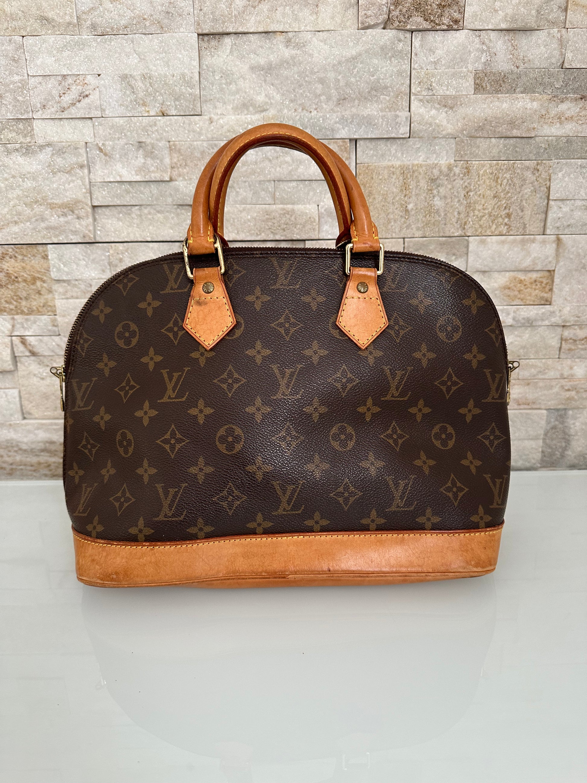 Louis Vuitton Alma Canvs Handtasche