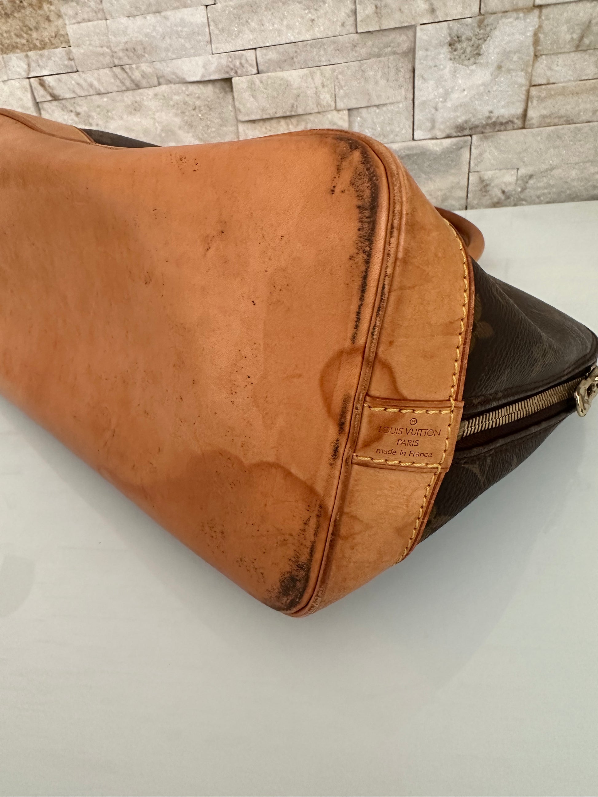 Louis Vuitton Alma Canvs Handtasche