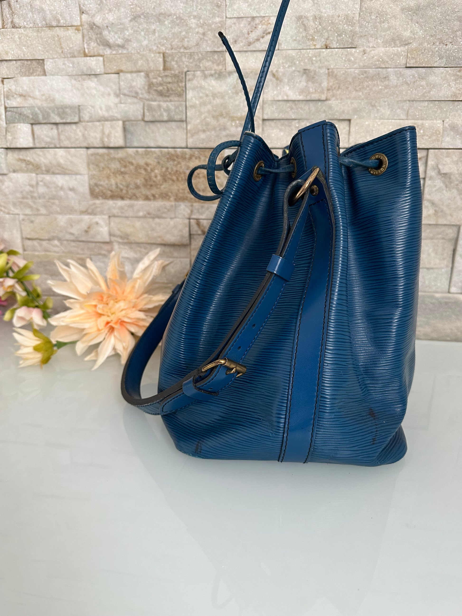 Louis Vuitton Petit Noe Epi